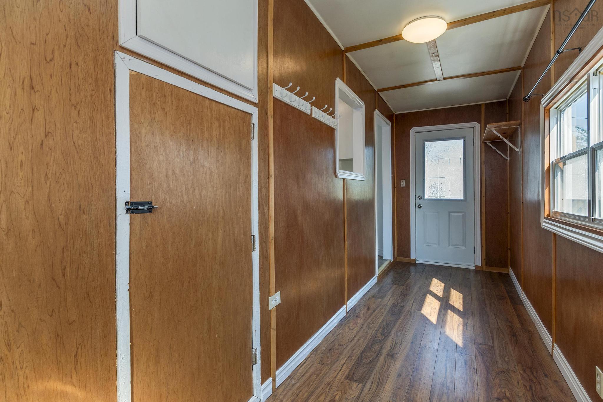 $200,000.00: 27 Florence Avenue, Dartmouth