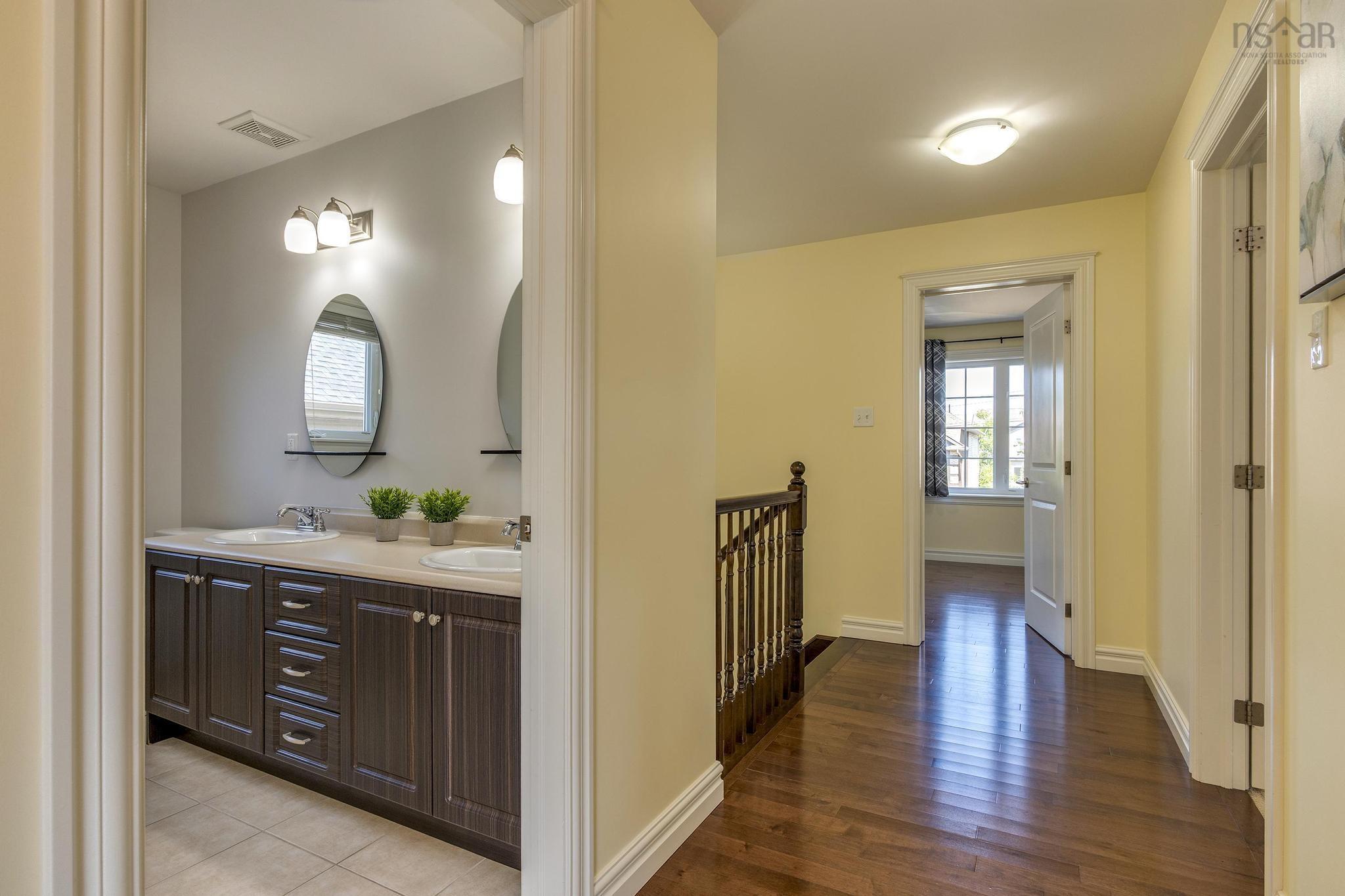 $799,000.00: 53 William Borrett Terrace, Bedford