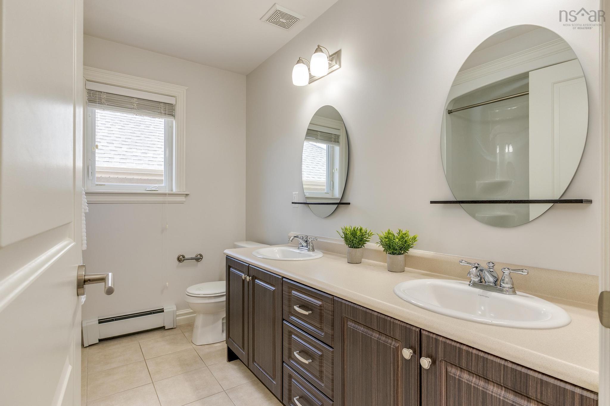 $799,000.00: 53 William Borrett Terrace, Bedford