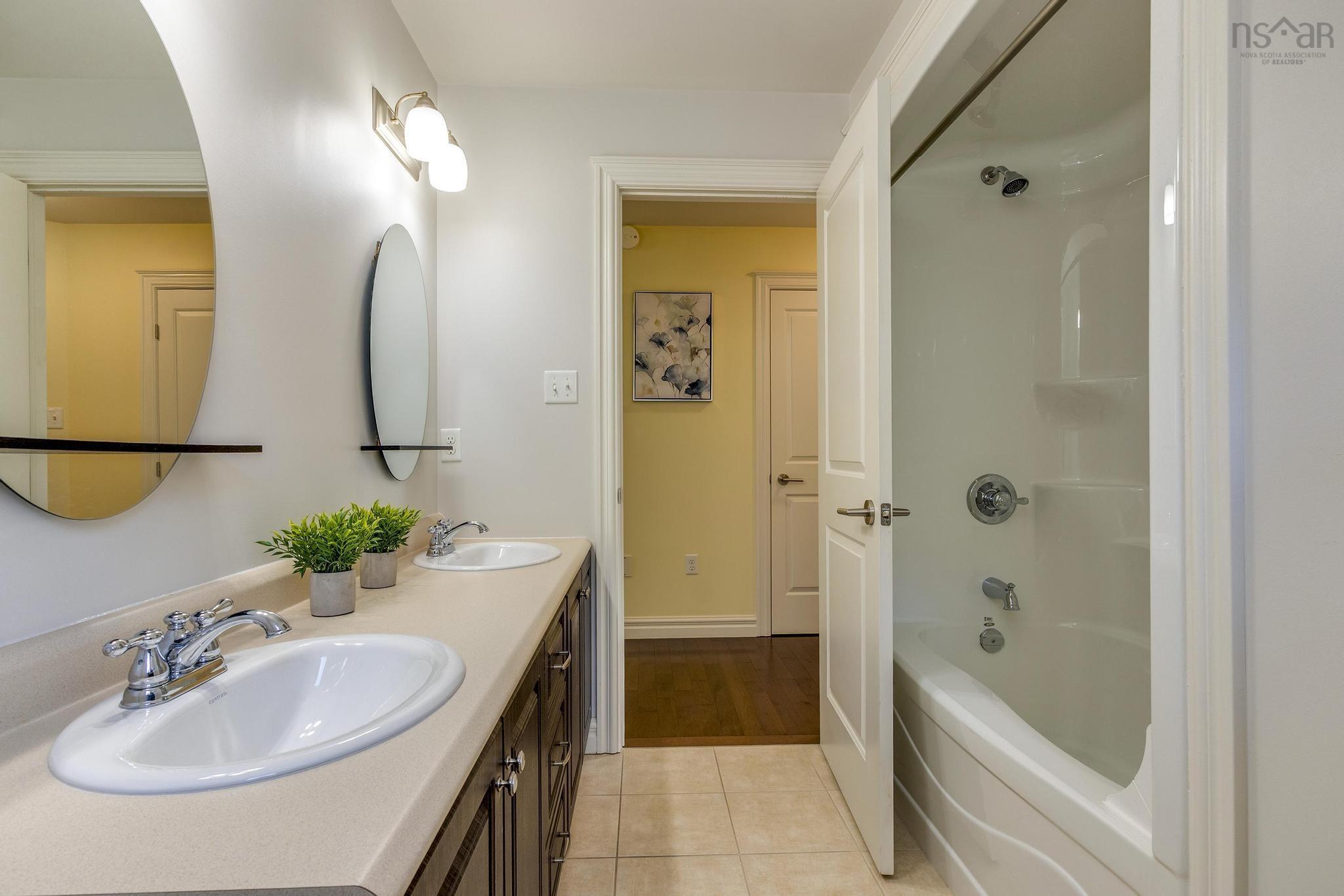 $799,000.00: 53 William Borrett Terrace, Bedford