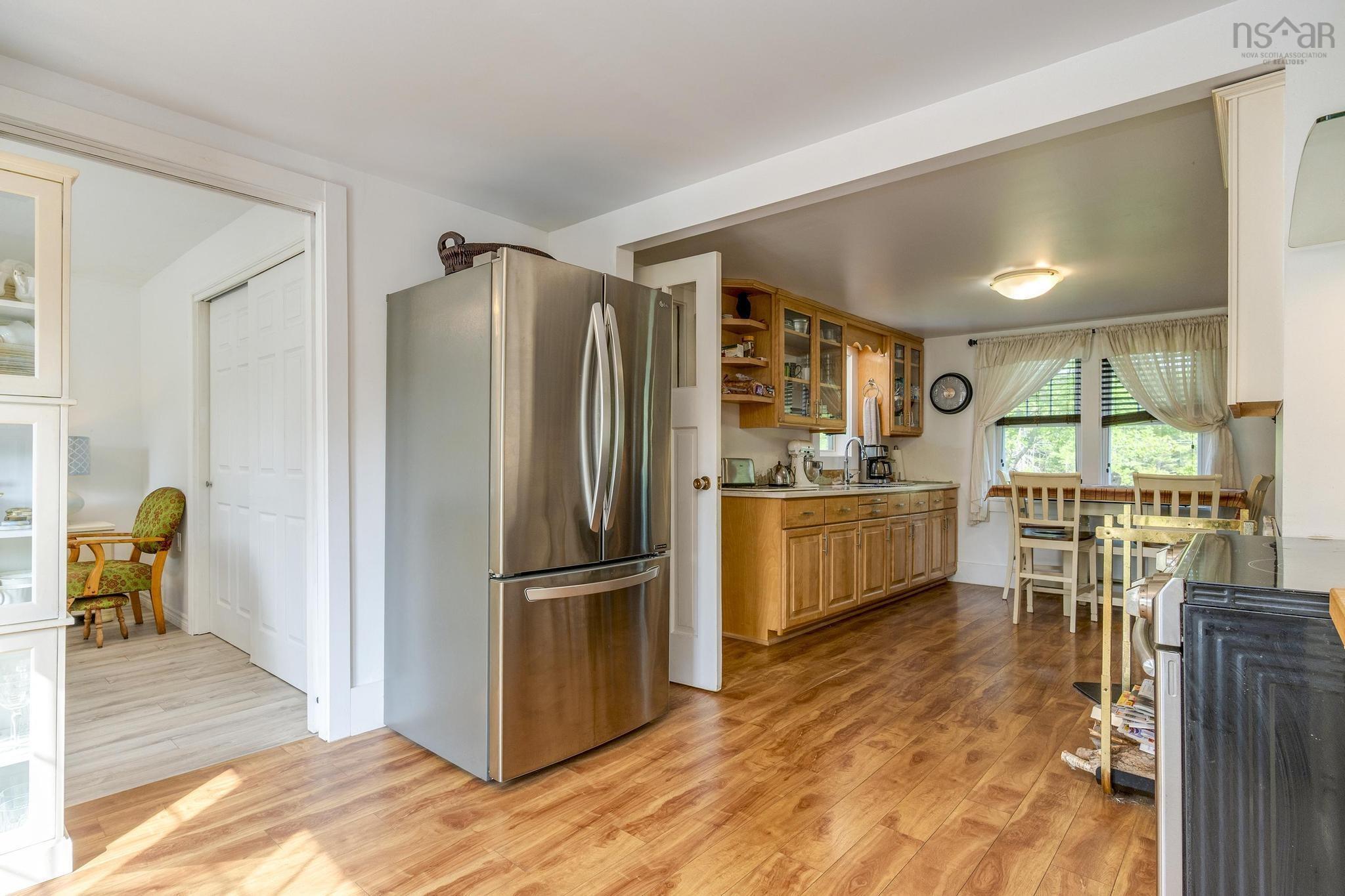 $429,900.00: 18665 Highway 103, Middlewood