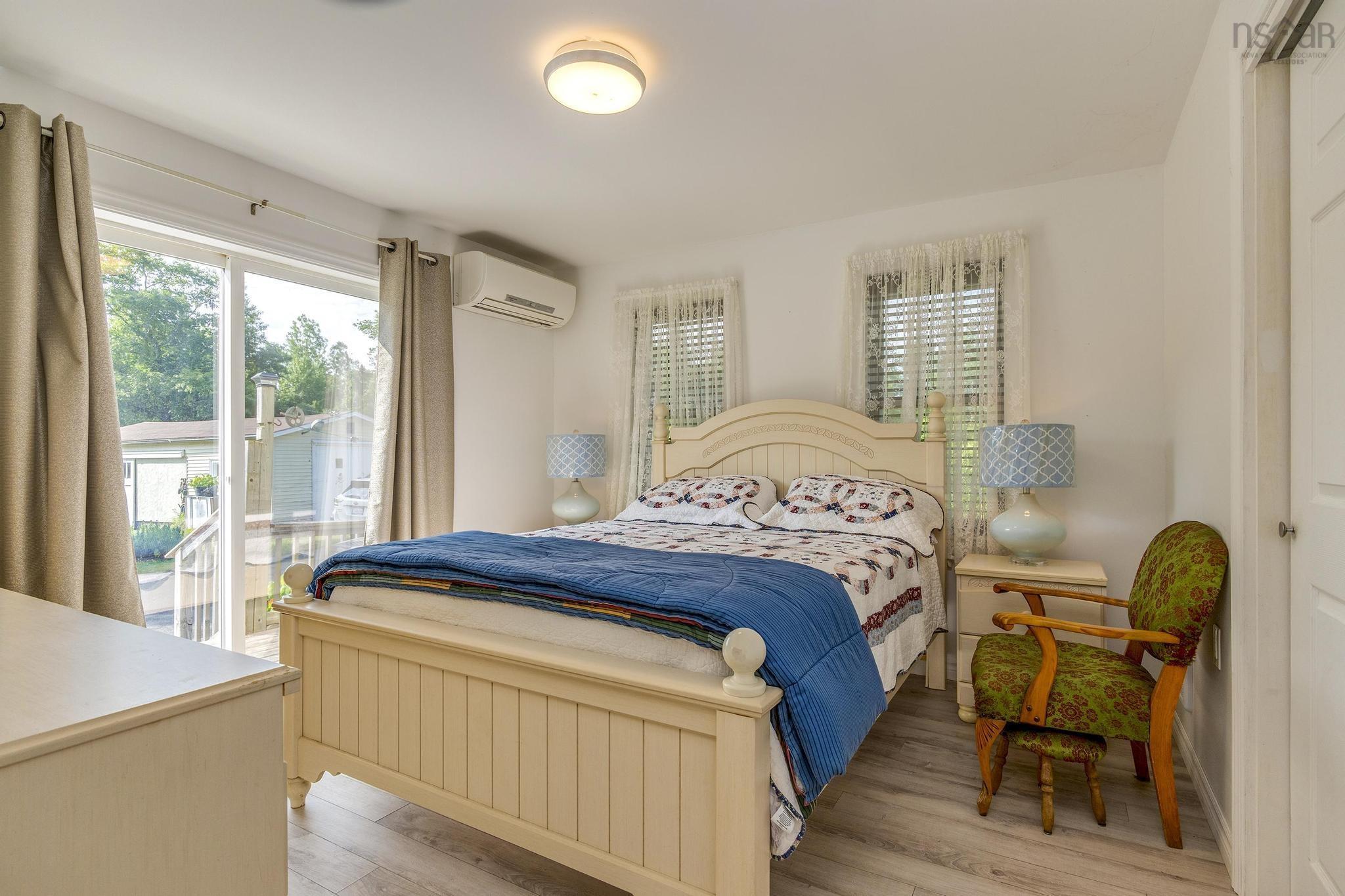 $429,900.00: 18665 Highway 103, Middlewood