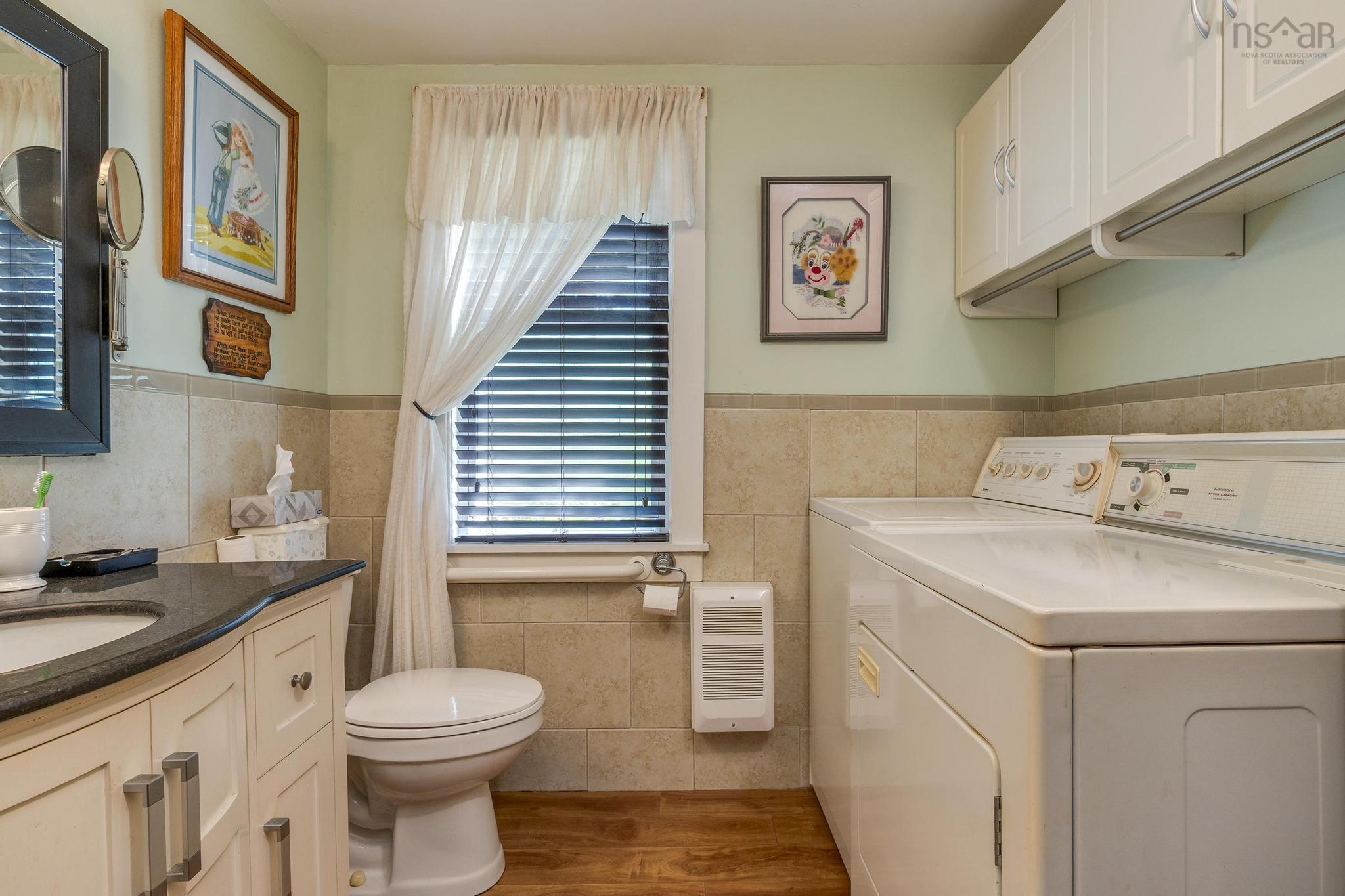 $429,900.00: 18665 Highway 103, Middlewood