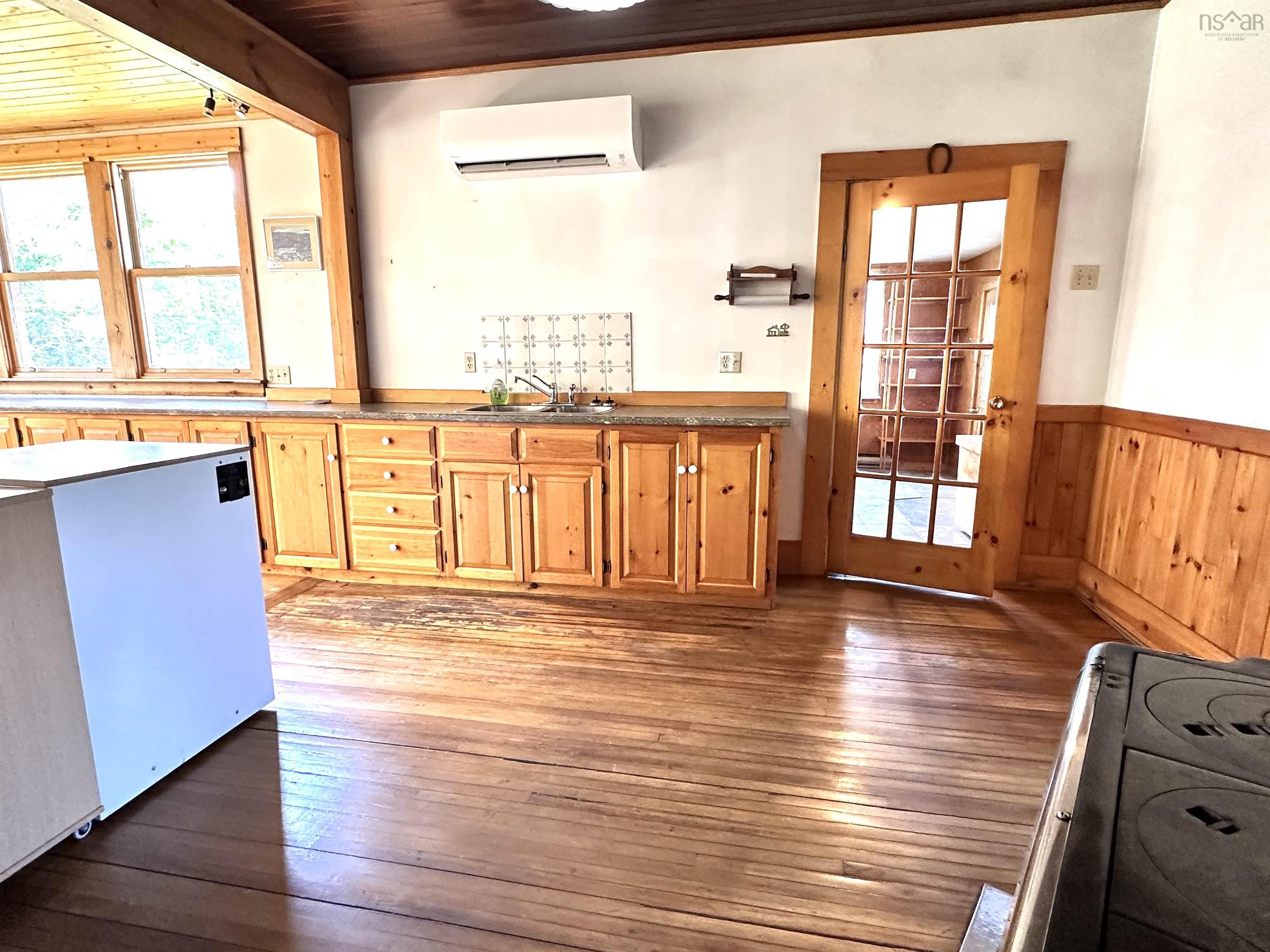 $495,000.00: 850 Rockland Road + 16 acres, East Side Of Ragged Island