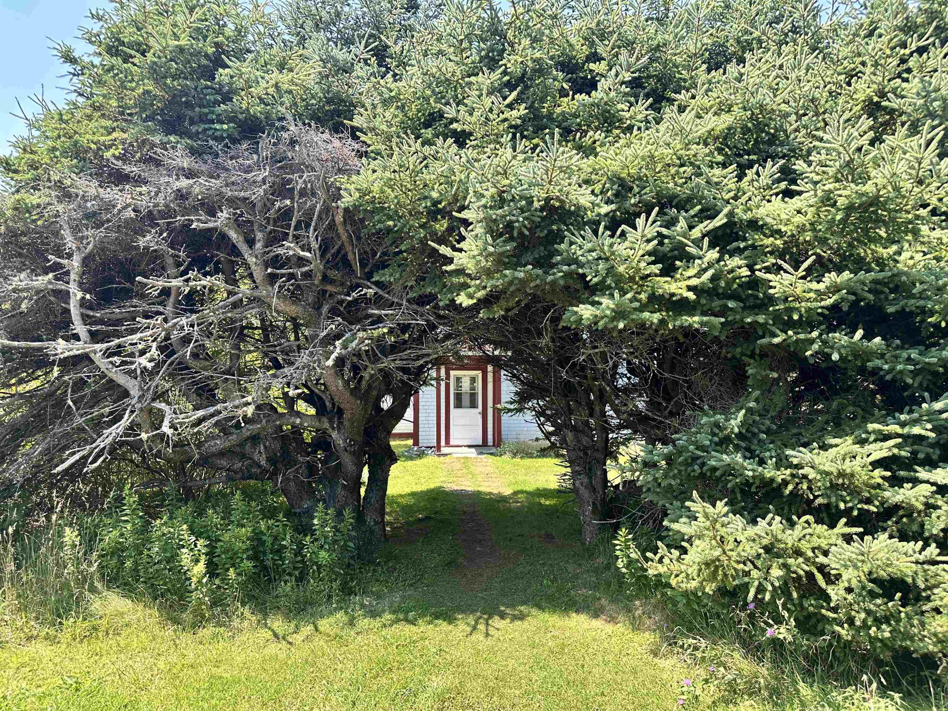 $495,000.00: 850 Rockland Road + 16 acres, East Side Of Ragged Island