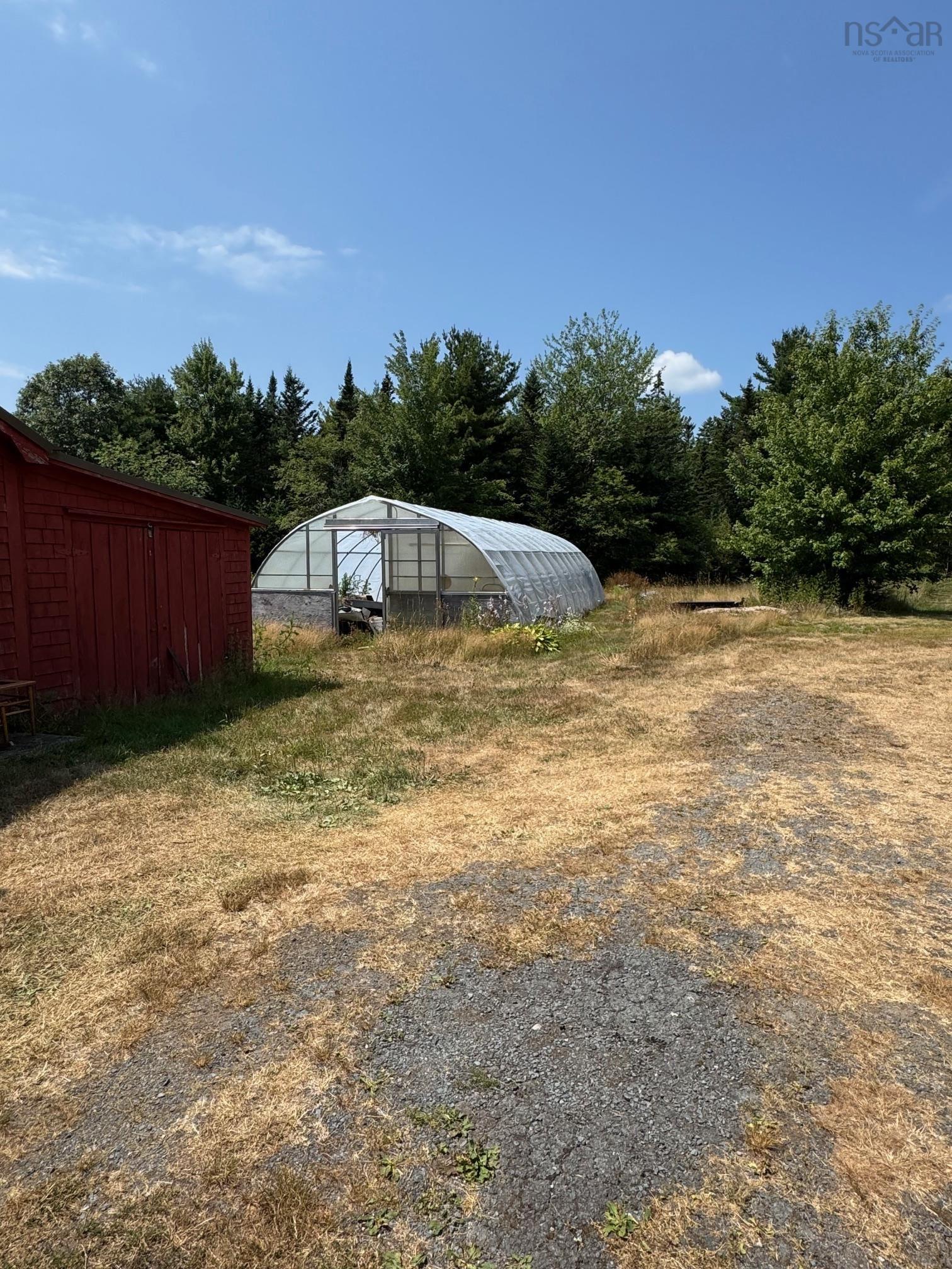 $329,900.00: 960 Highway 208, Simpsons Corner