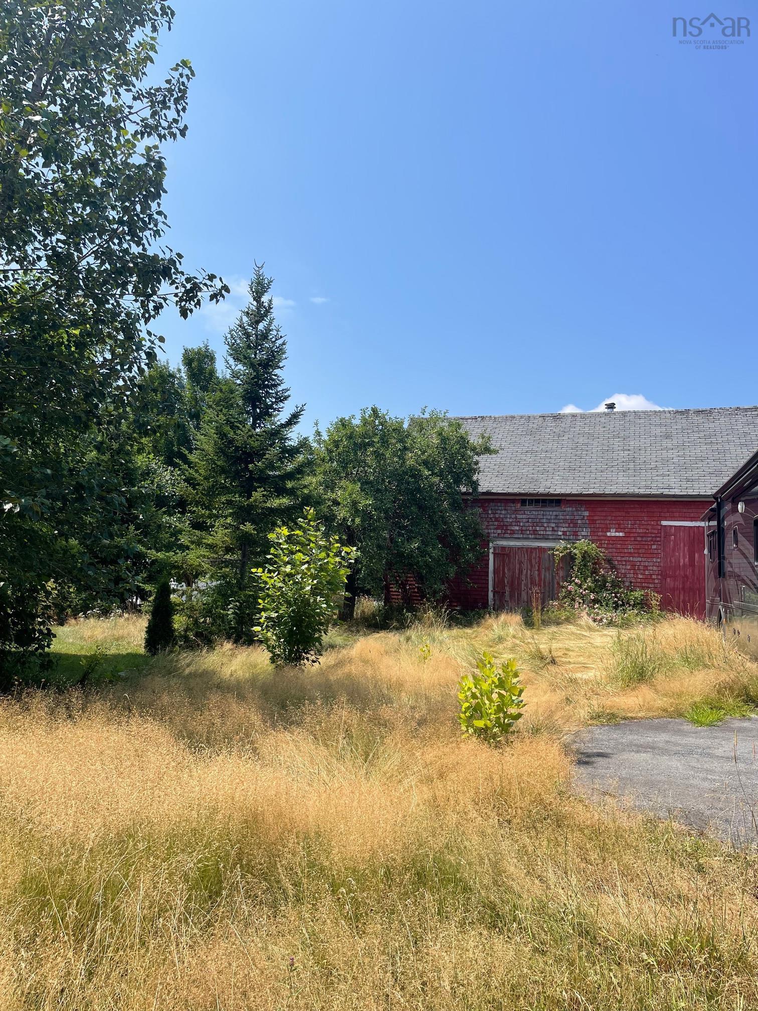 $329,900.00: 960 Highway 208, Simpsons Corner