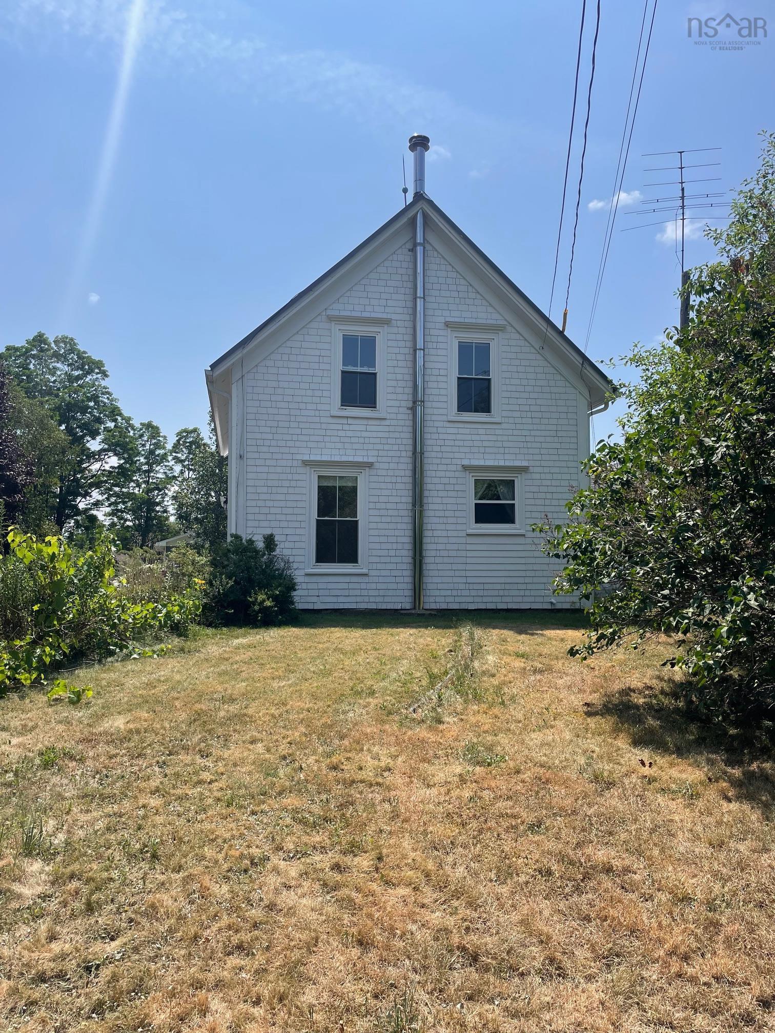 $329,900.00: 960 Highway 208, Simpsons Corner