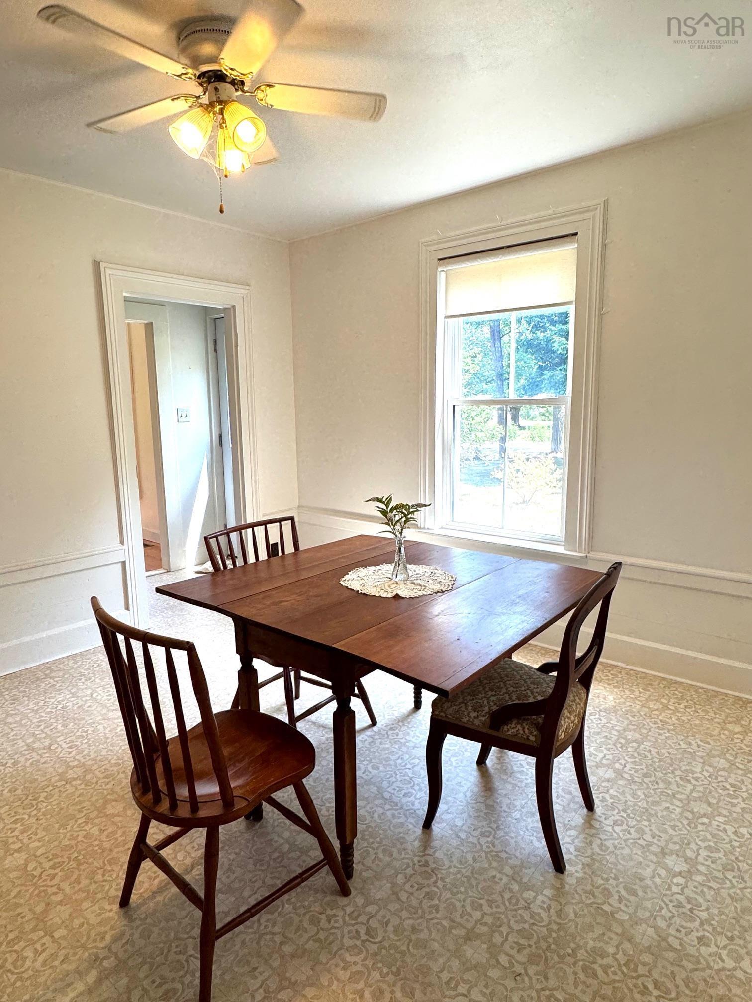 $329,900.00: 960 Highway 208, Simpsons Corner