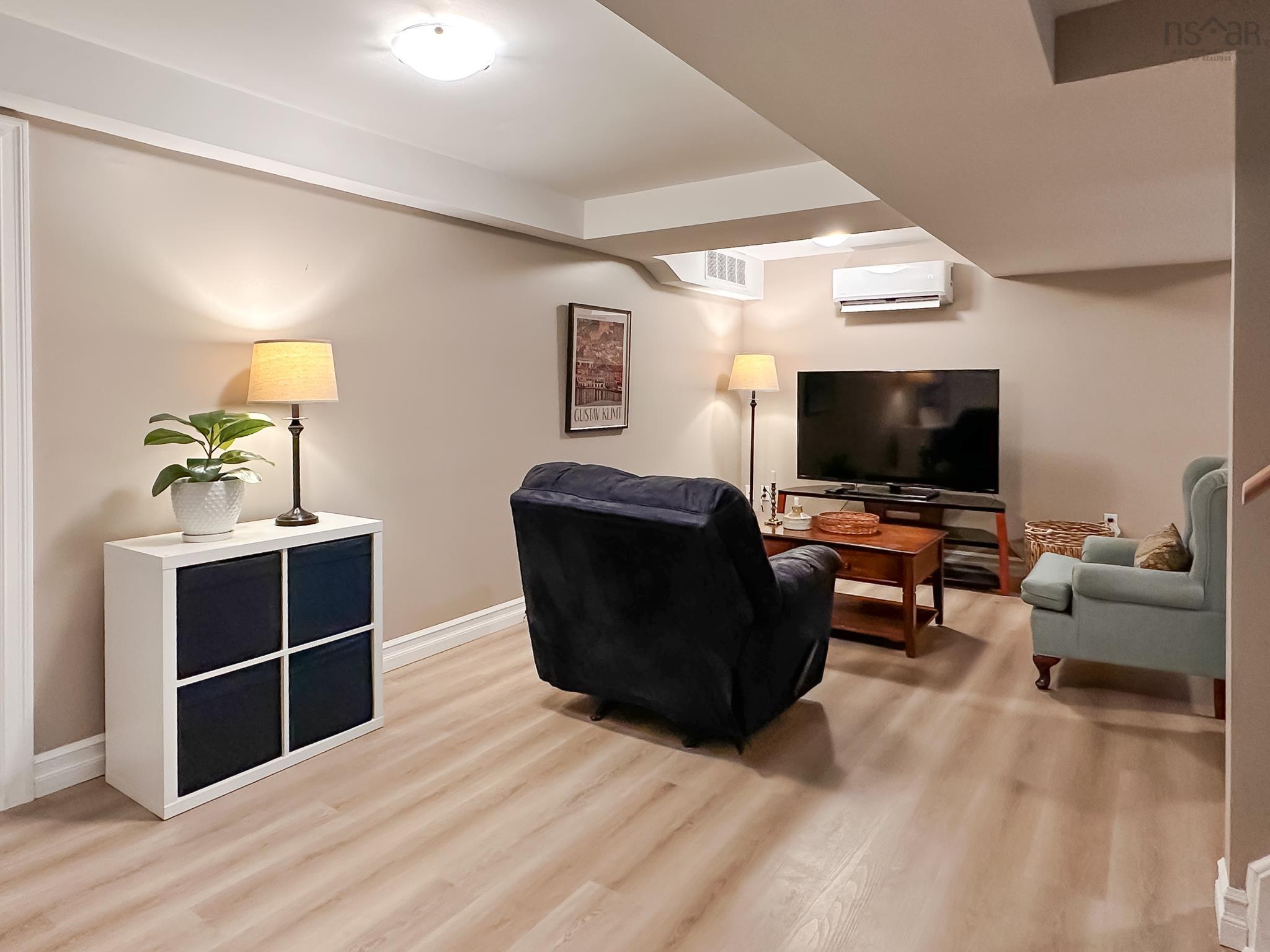 $385,000.00: 12 Southview Avenue, Kentville