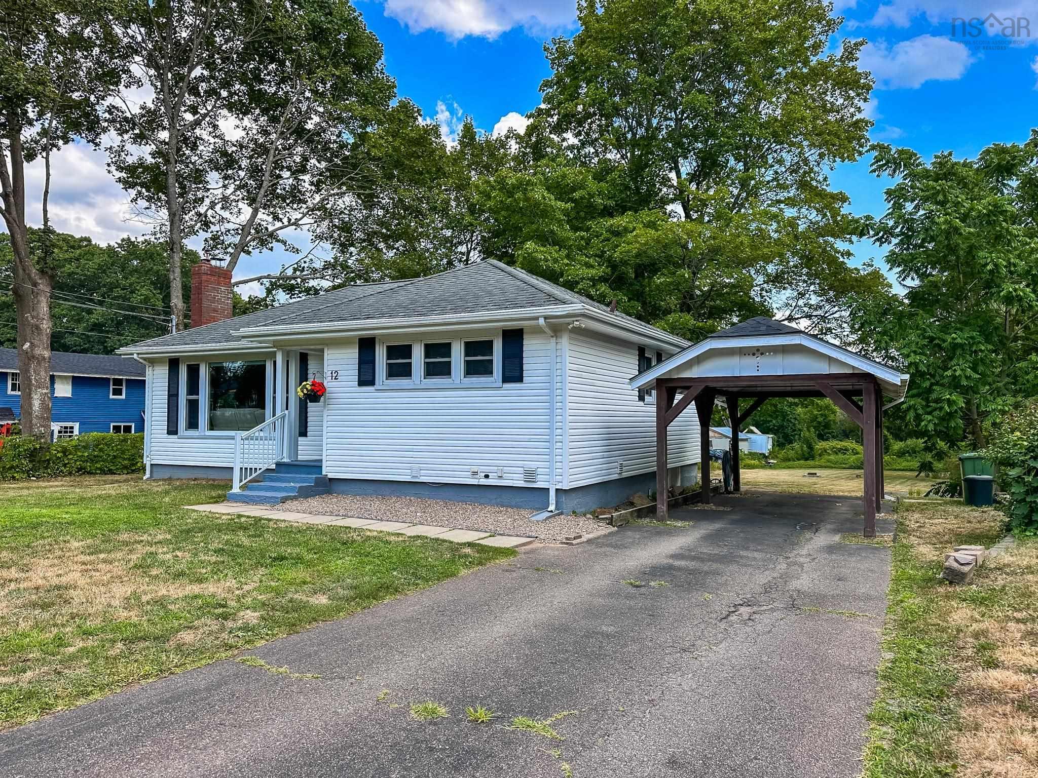 $385,000.00: 12 Southview Avenue, Kentville