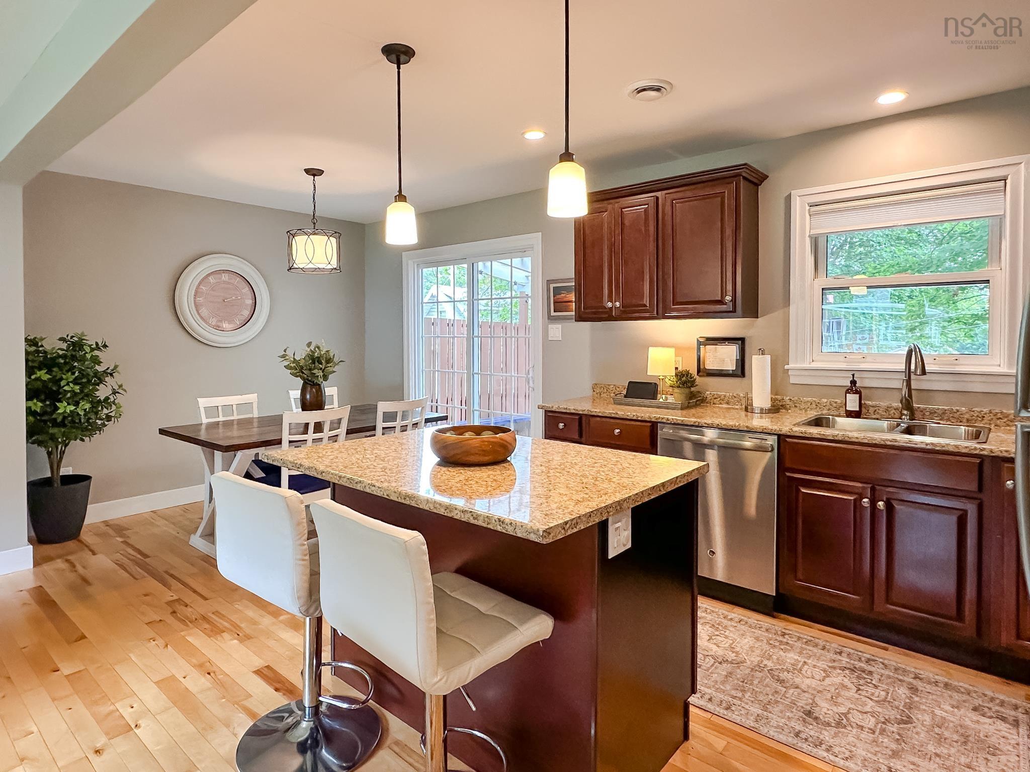 $385,000.00: 12 Southview Avenue, Kentville