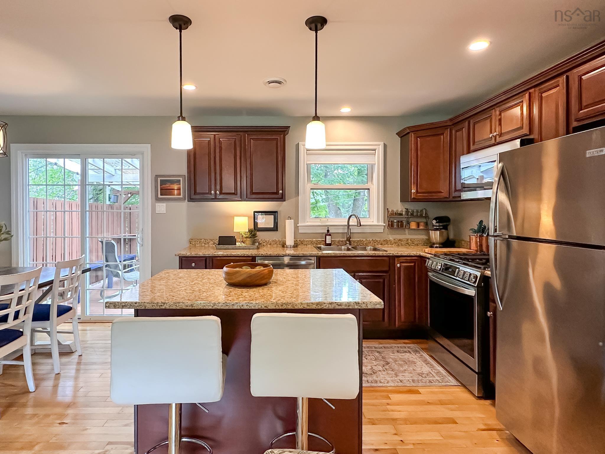 $385,000.00: 12 Southview Avenue, Kentville