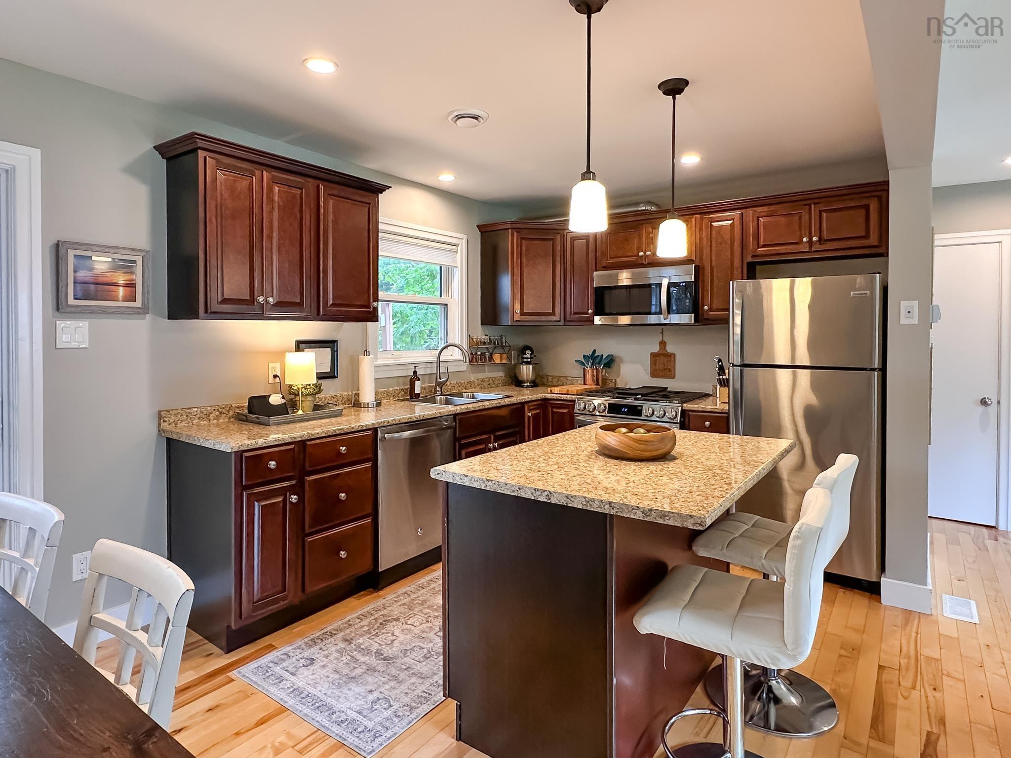 $385,000.00: 12 Southview Avenue, Kentville