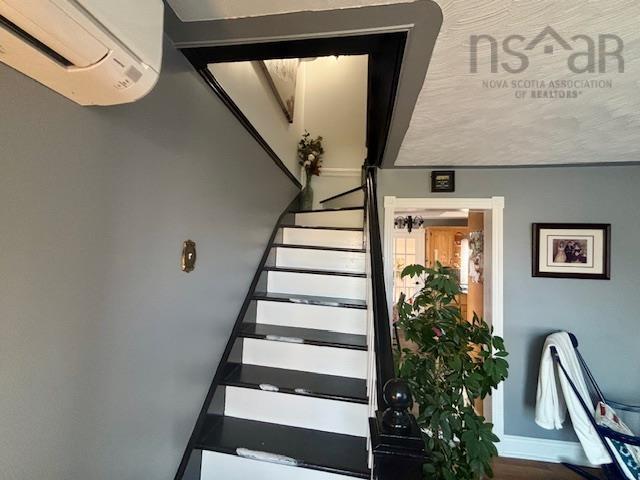 $184,900.00: 211 Ling Street, New Waterford