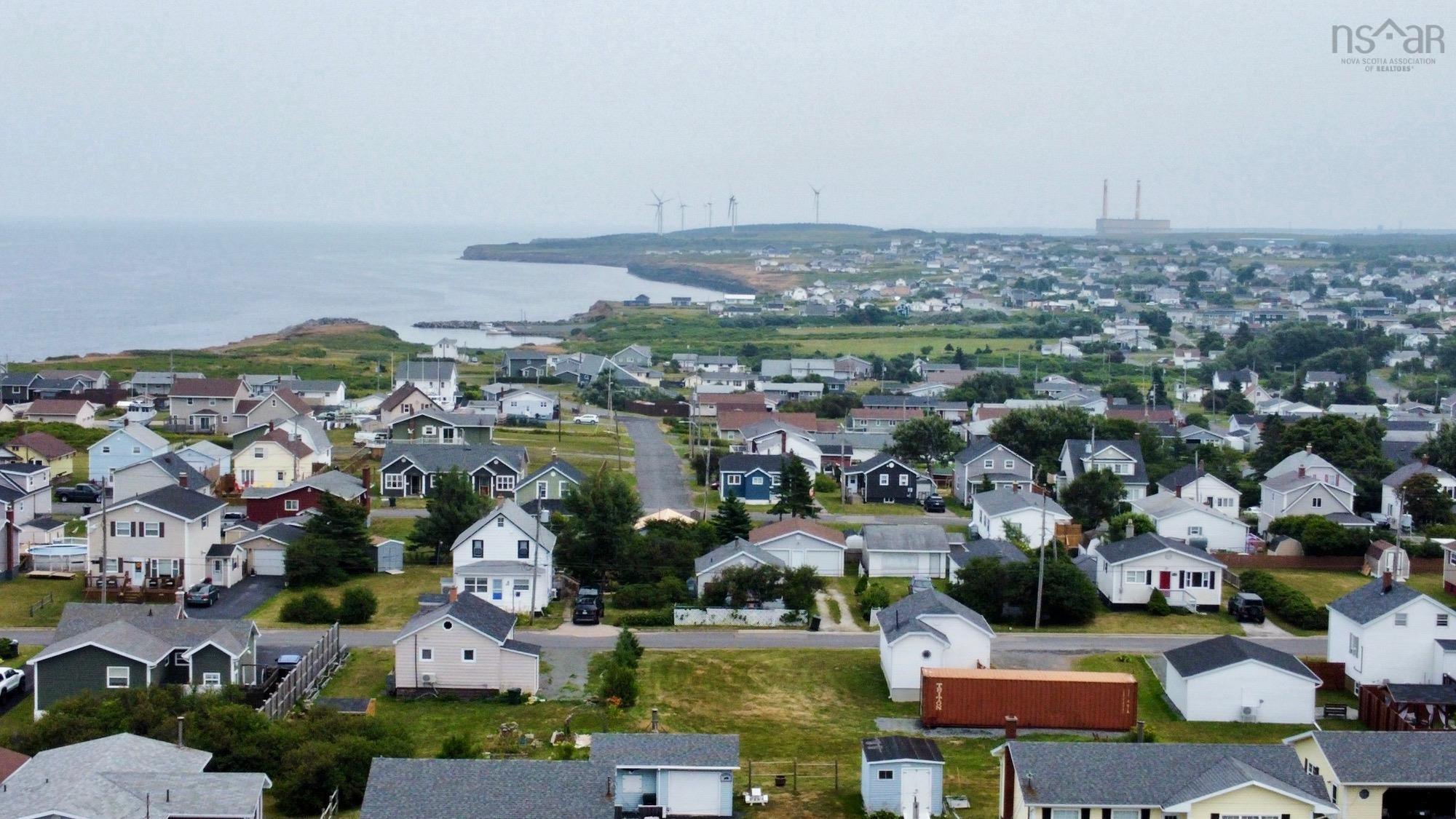 $184,900.00: 211 Ling Street, New Waterford