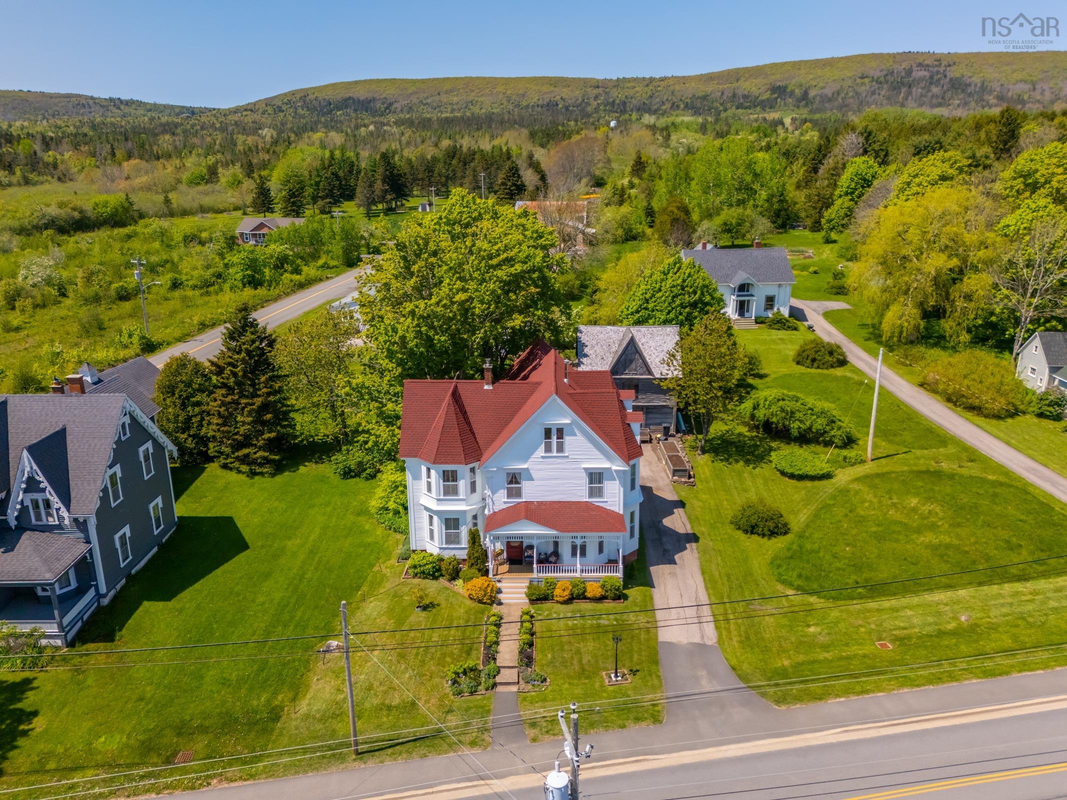 $829,000.00: 5287 Granville Road, Granville Ferry