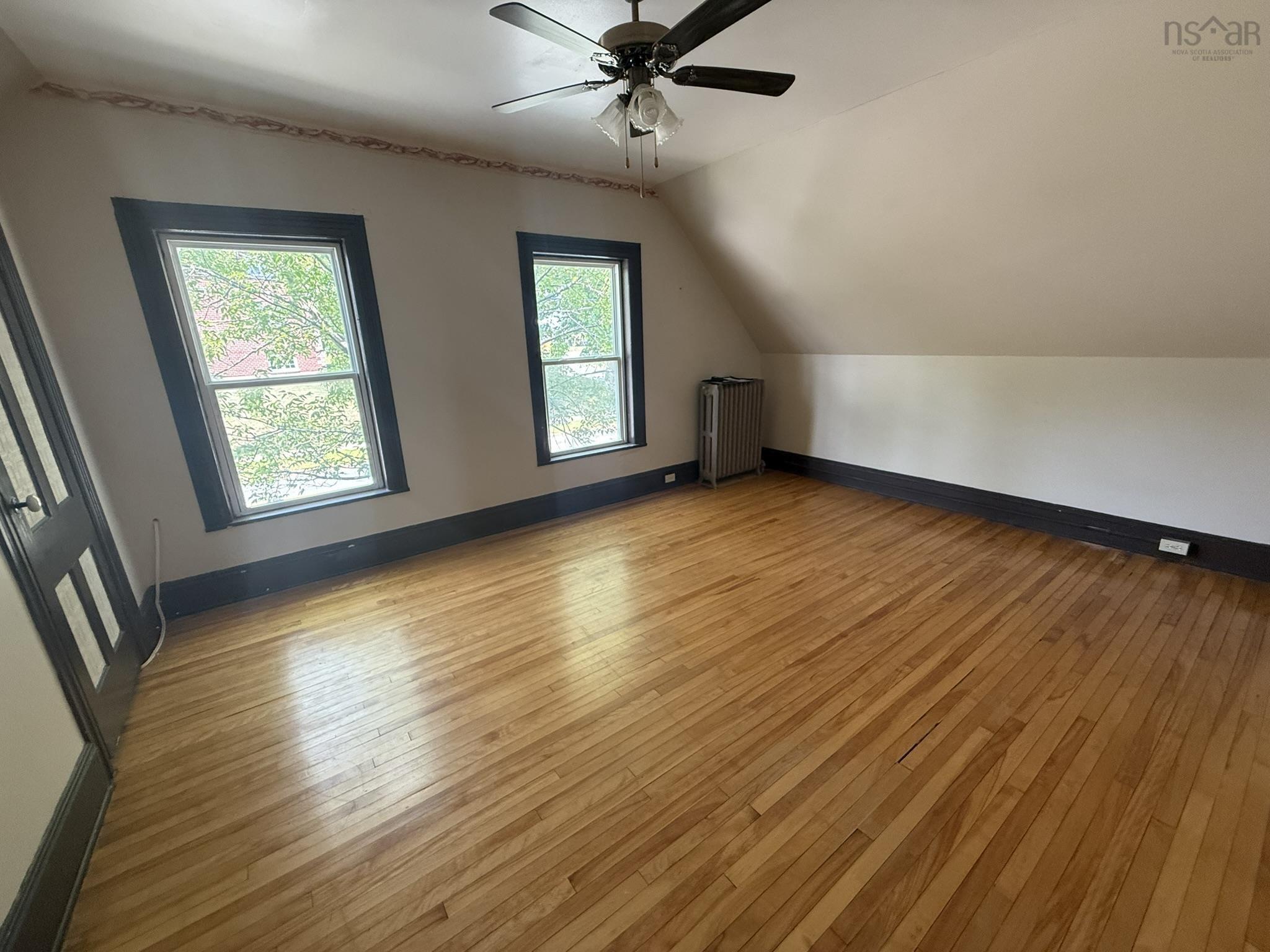 $225,000.00: 315 SOUTH FOORD Street, Stellarton