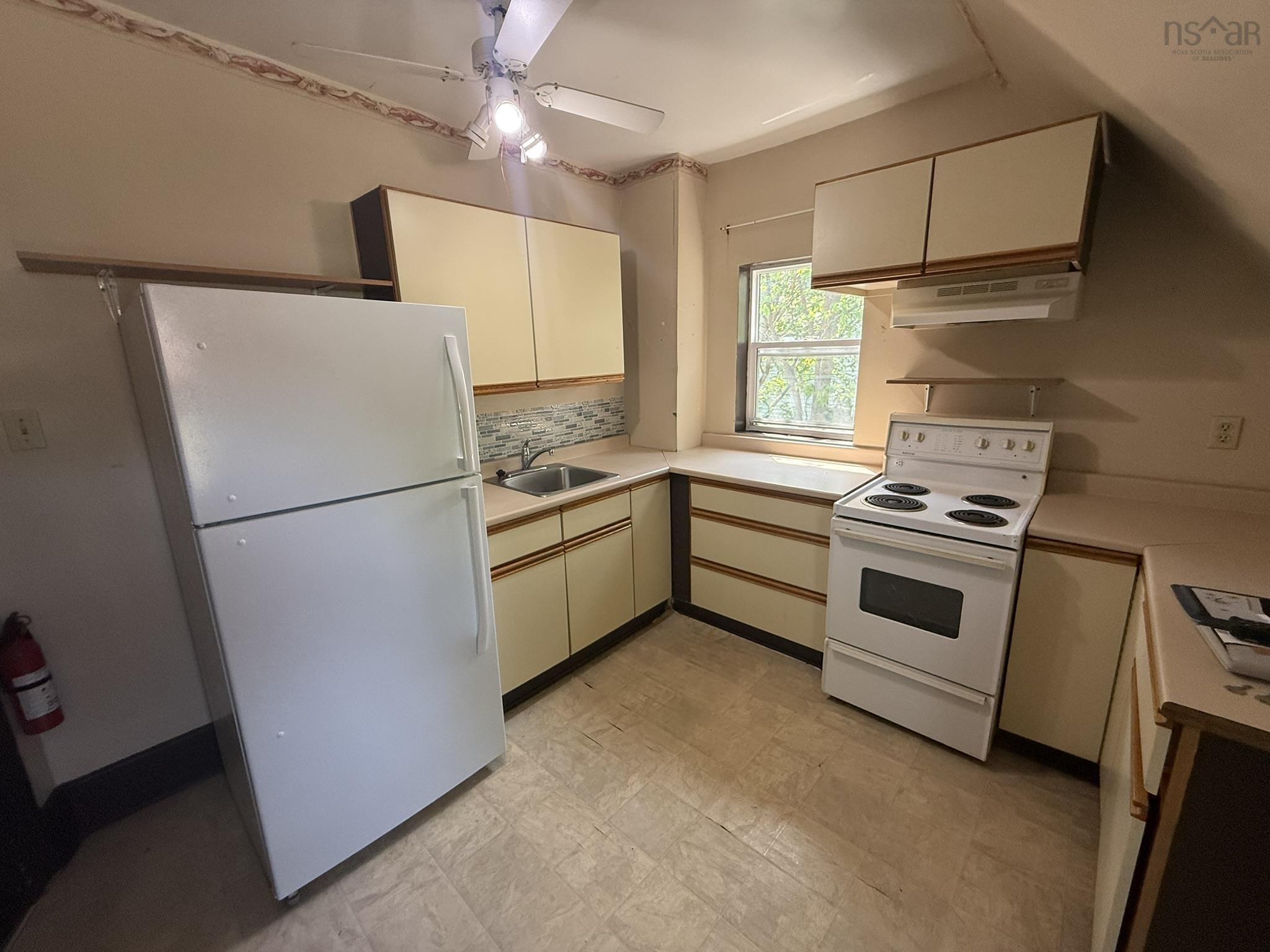 $225,000.00: 315 SOUTH FOORD Street, Stellarton