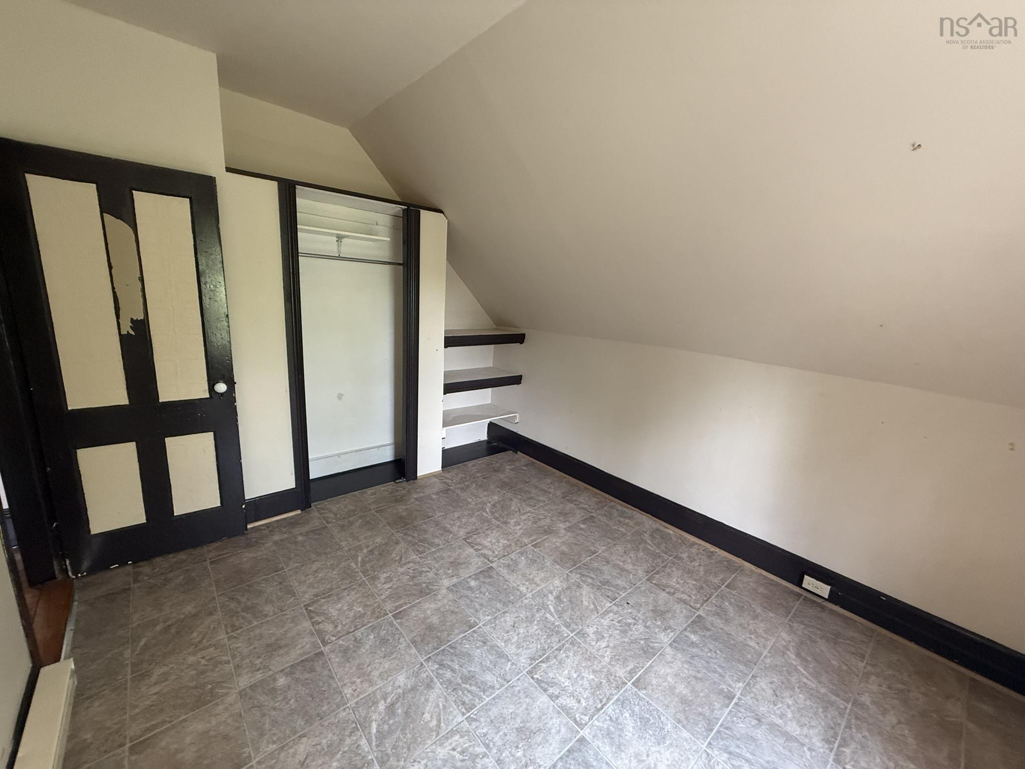 $225,000.00: 315 SOUTH FOORD Street, Stellarton