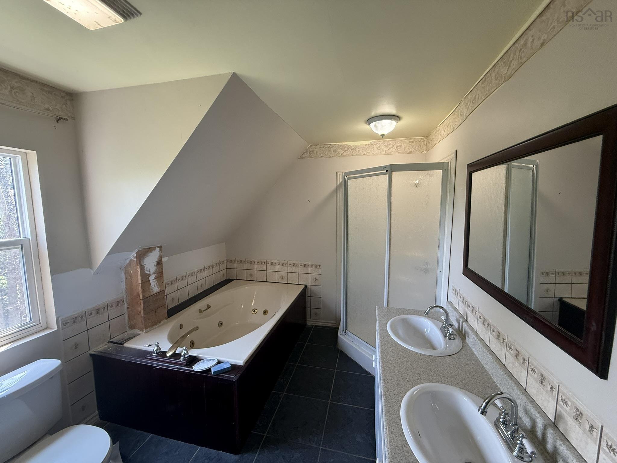 $225,000.00: 315 SOUTH FOORD Street, Stellarton