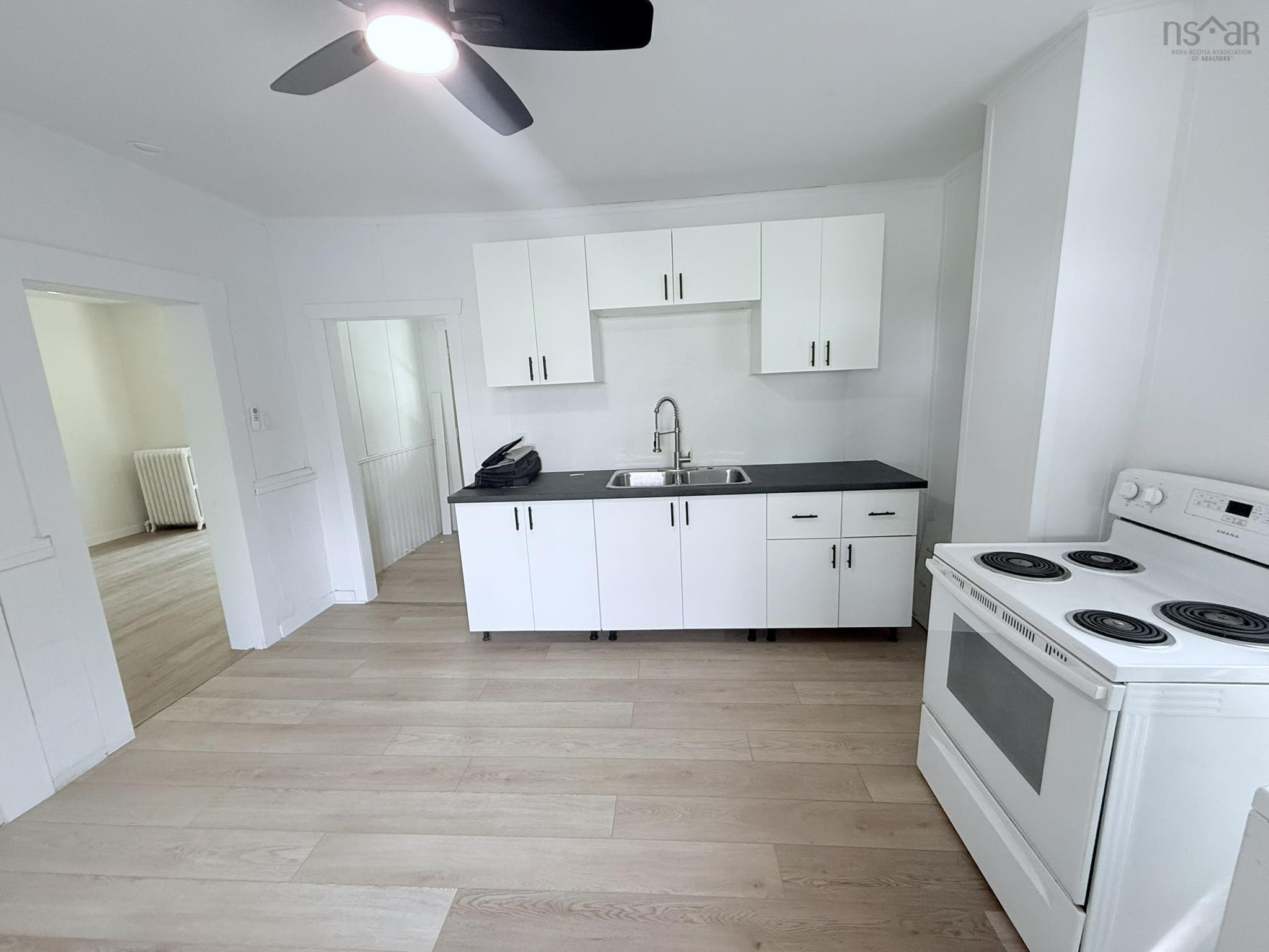 $225,000.00: 315 SOUTH FOORD Street, Stellarton