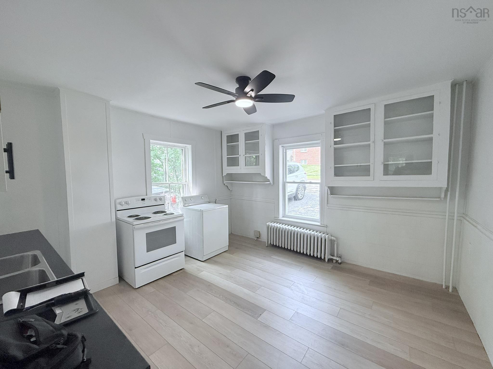 $225,000.00: 315 SOUTH FOORD Street, Stellarton