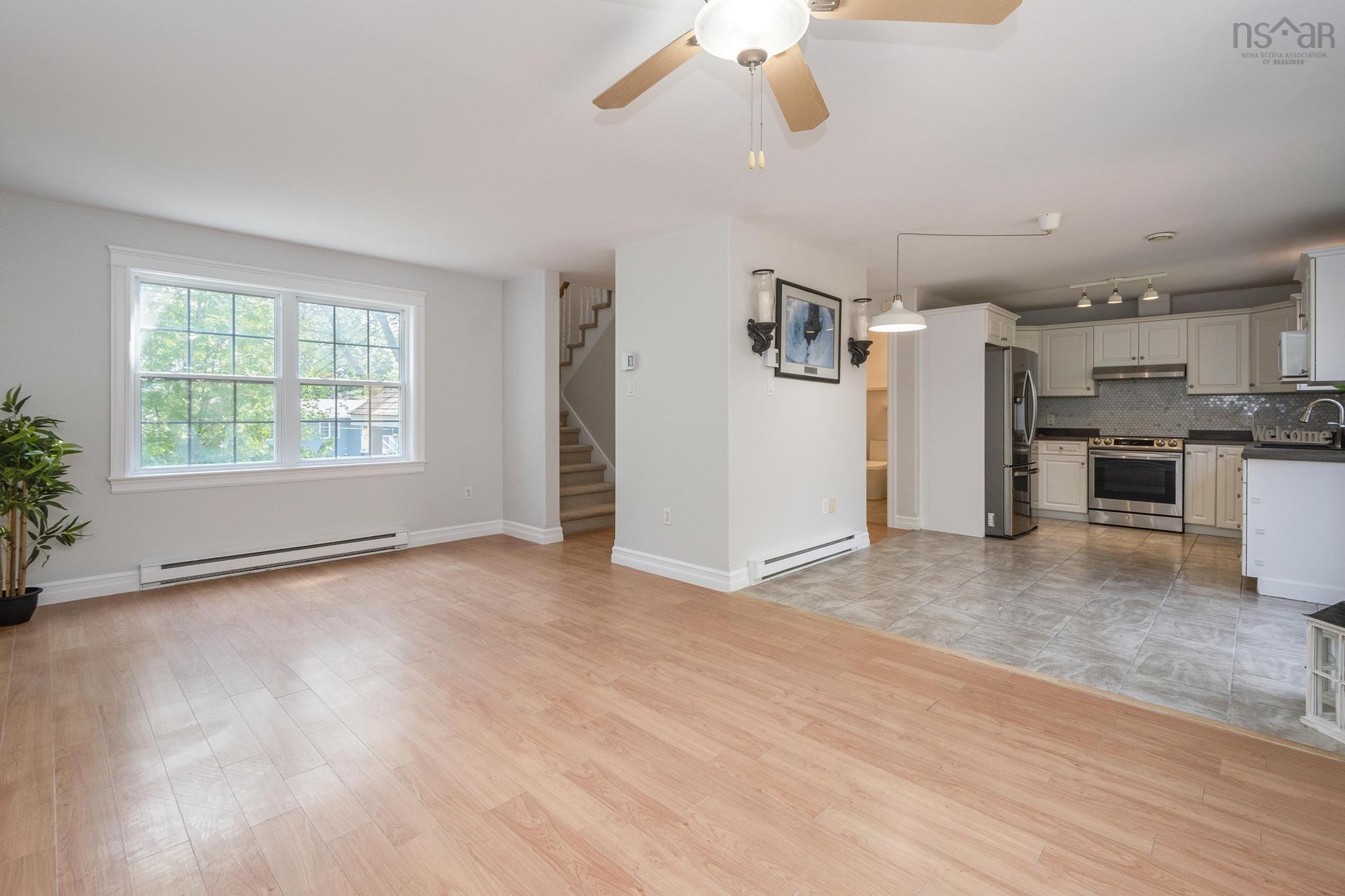 $549,900.00: 33 Sunnydale Crescent, Bedford