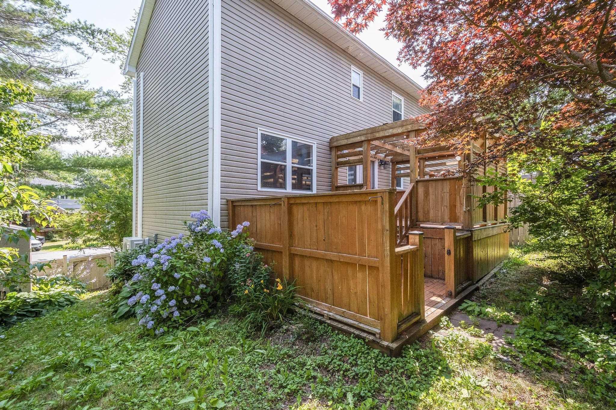 $549,900.00: 33 Sunnydale Crescent, Bedford