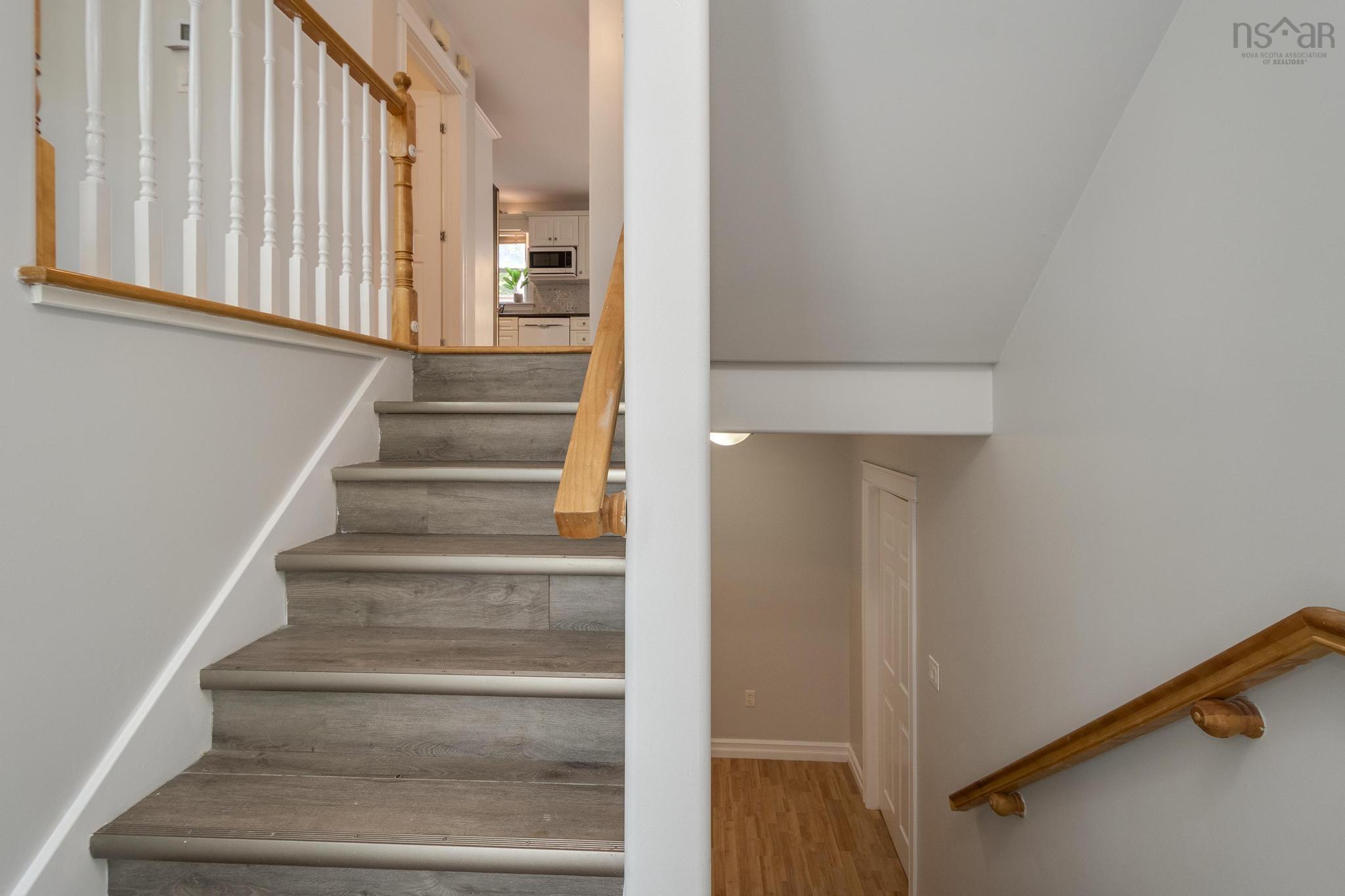 $549,900.00: 33 Sunnydale Crescent, Bedford