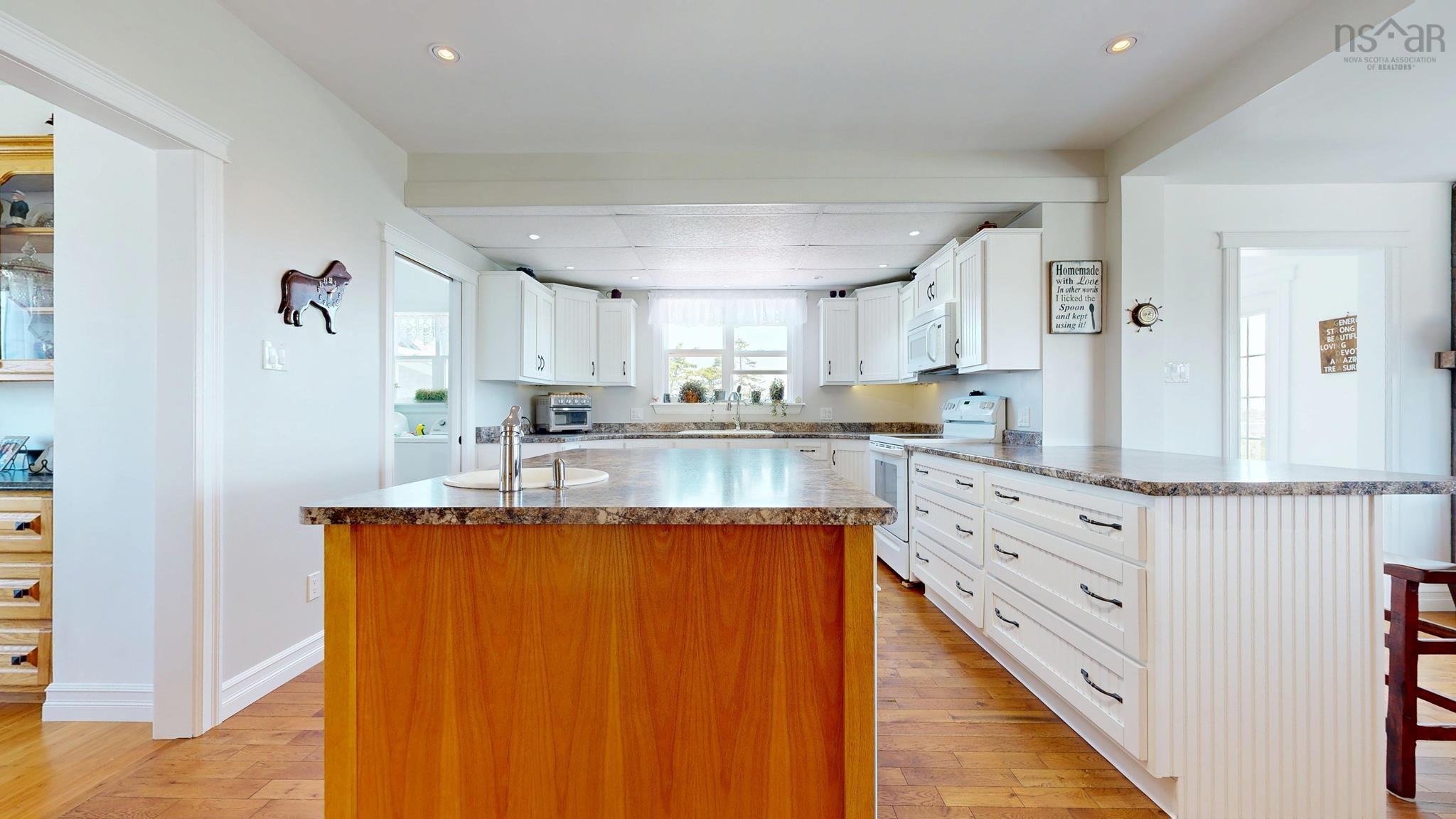 $430,000.00: 3009 Main Street, Clark