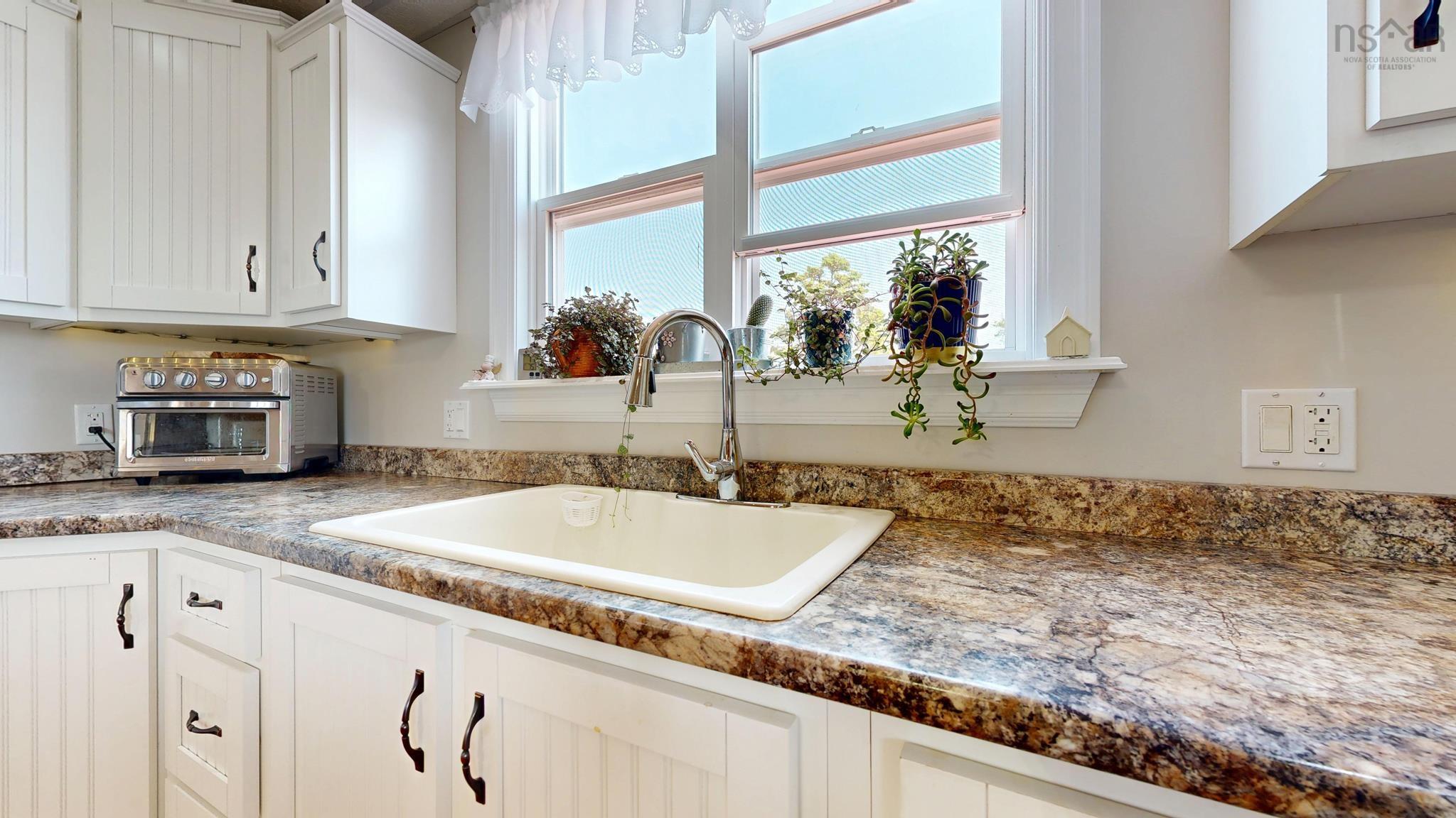 $430,000.00: 3009 Main Street, Clark