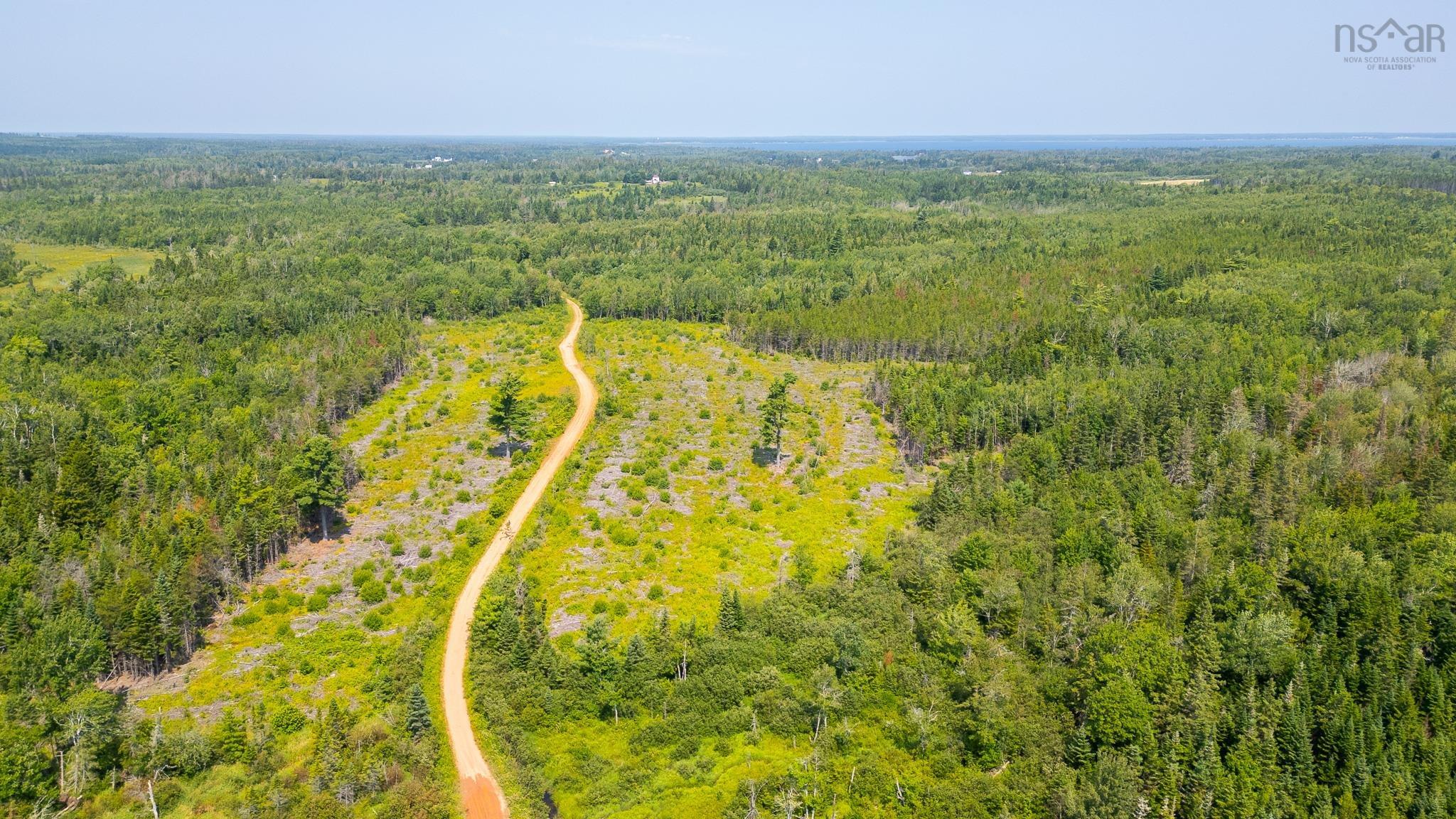$732,000.00: N/A Green Road, Tidnish Bridge