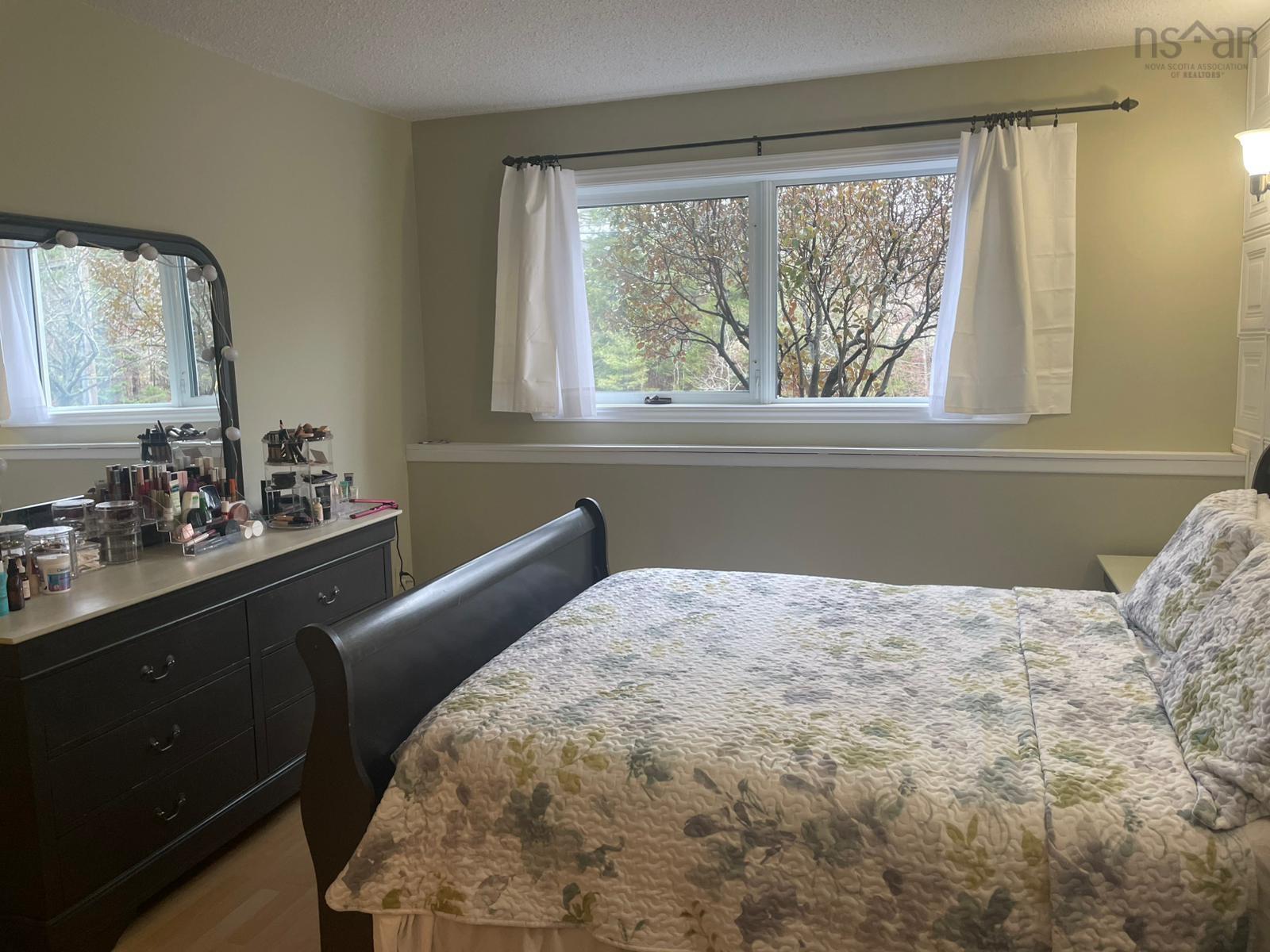 $379,900.00: 114 51 Wimbledon Road Road, Bedford