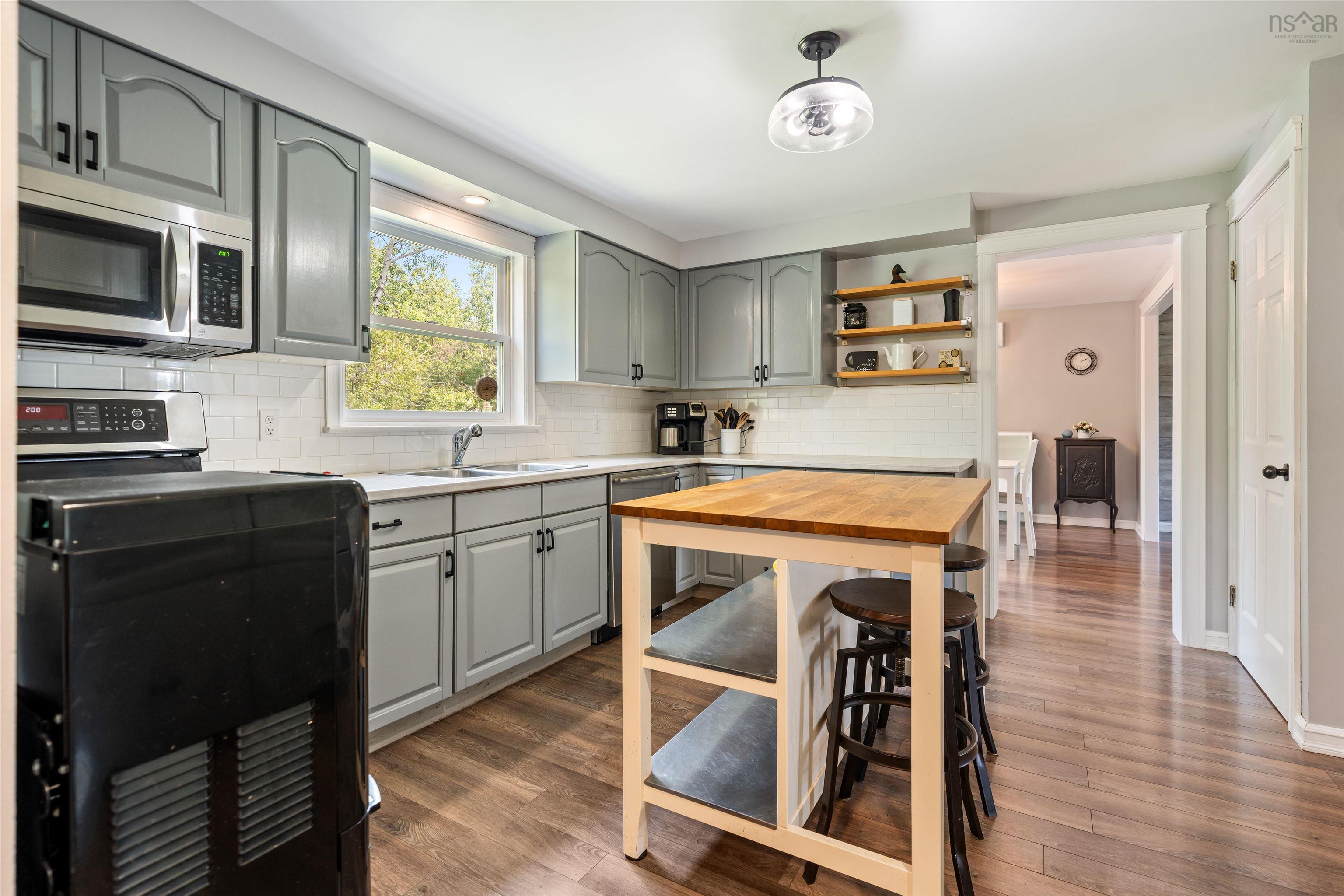 $445,000.00: 3264 HIGHWAY 6, Waldegrave