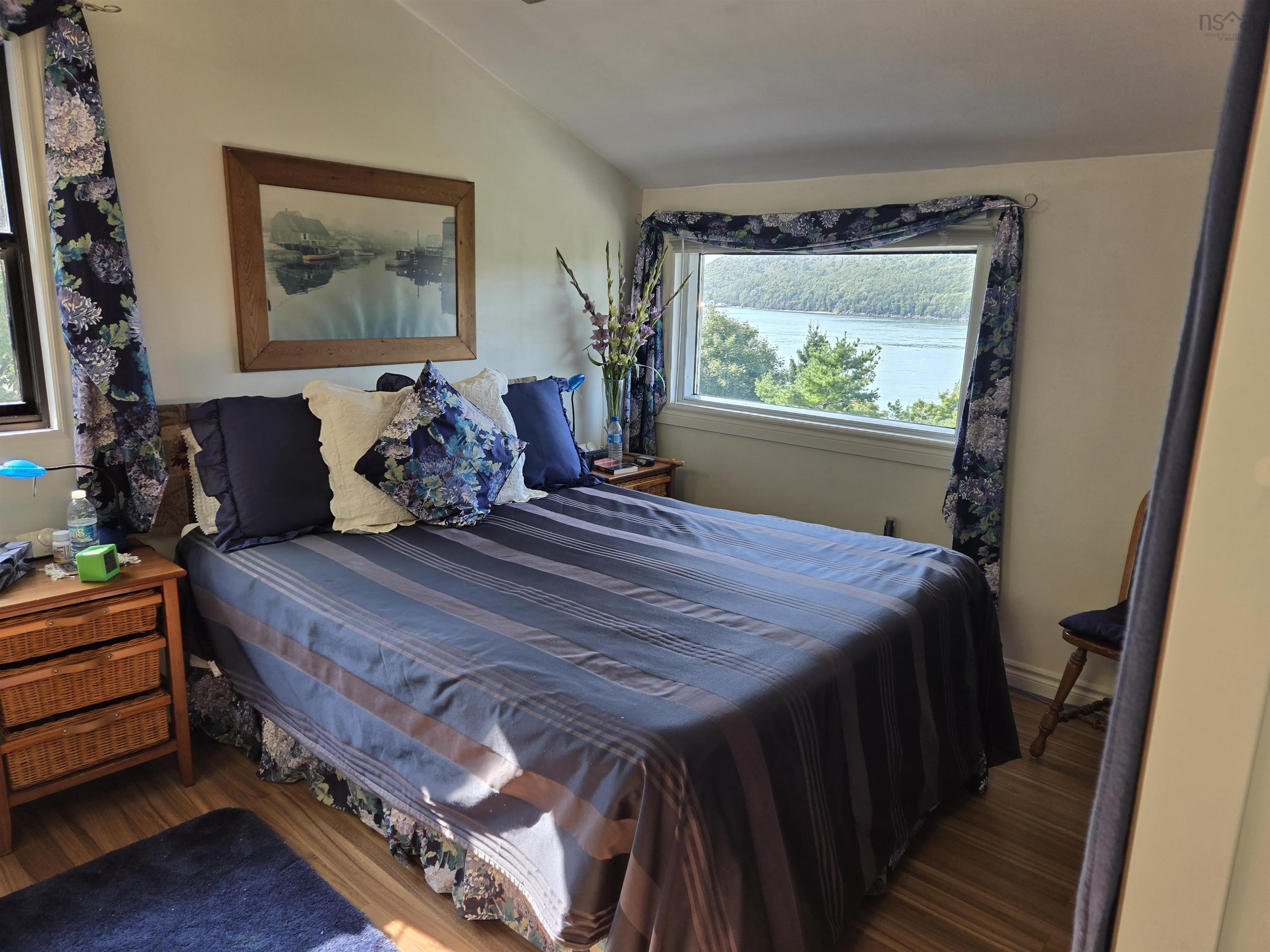 $219,000.00: 817 Granville Road, Victoria Beach