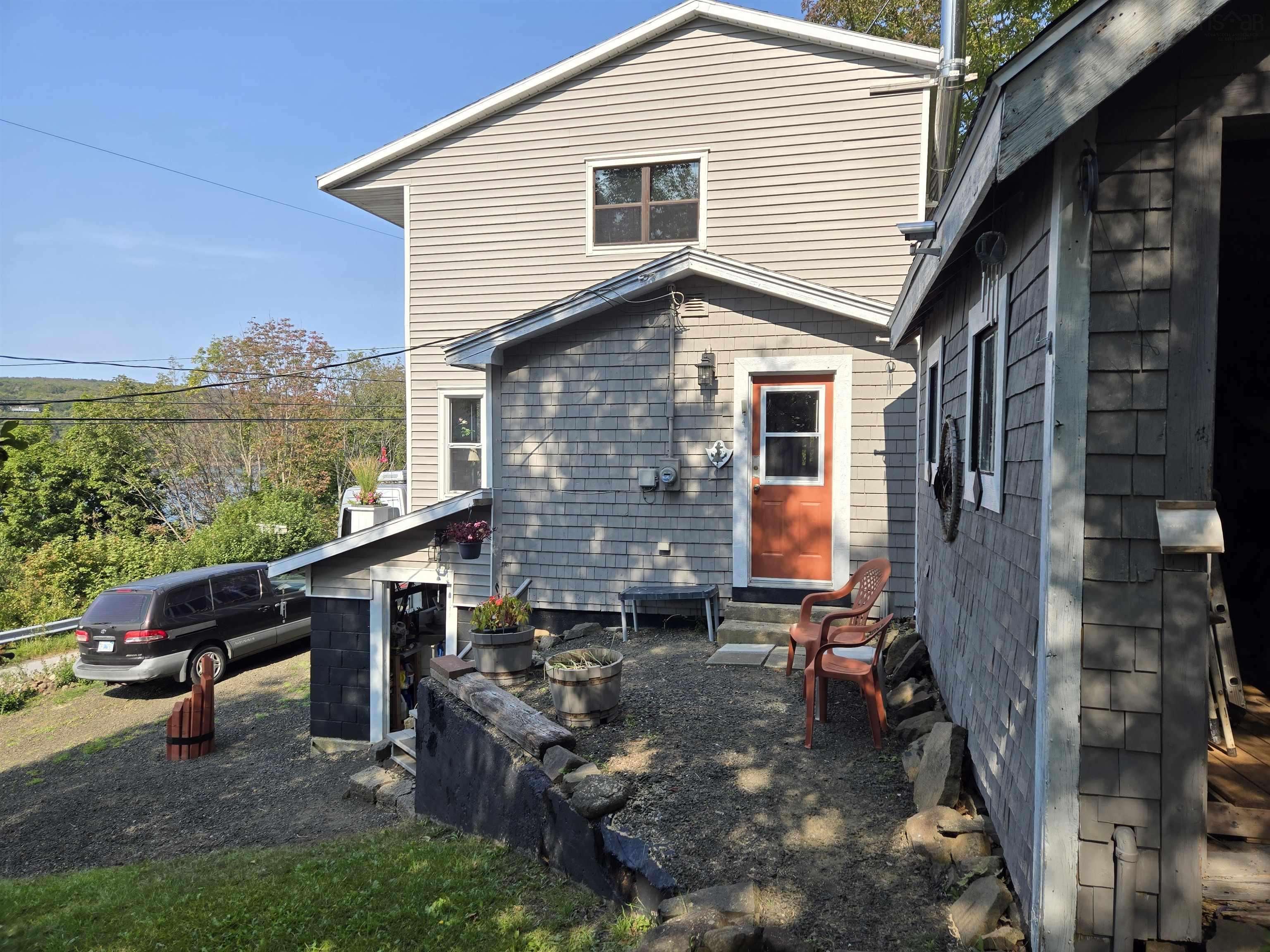 $219,000.00: 817 Granville Road, Victoria Beach