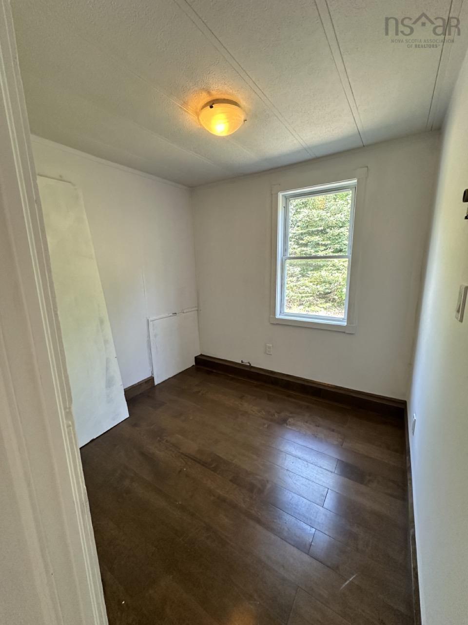 $220,000.00: 403 Les Collins Avenue, West Chezzetcook