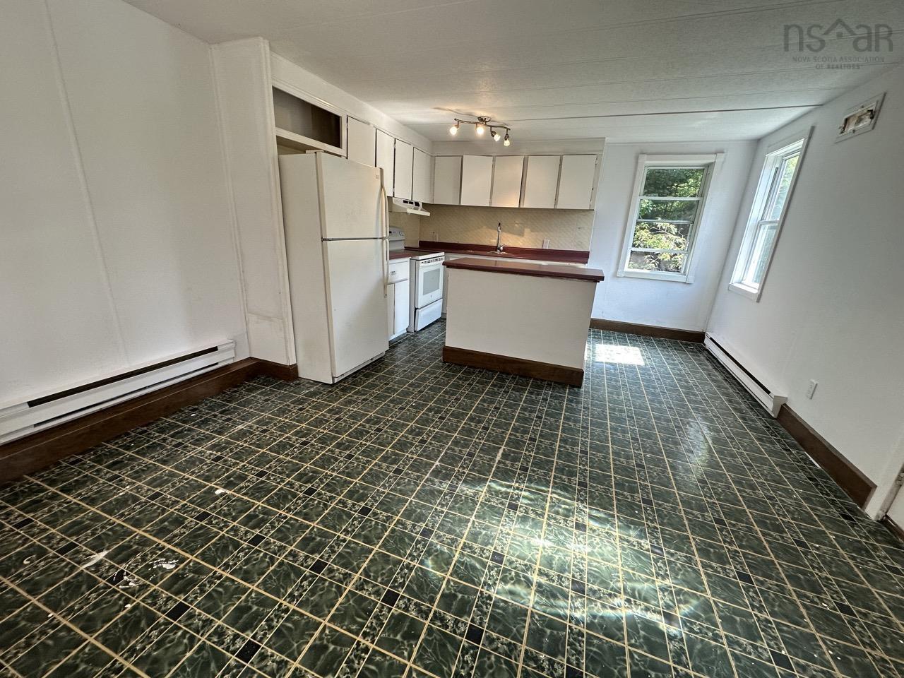 $220,000.00: 403 Les Collins Avenue, West Chezzetcook