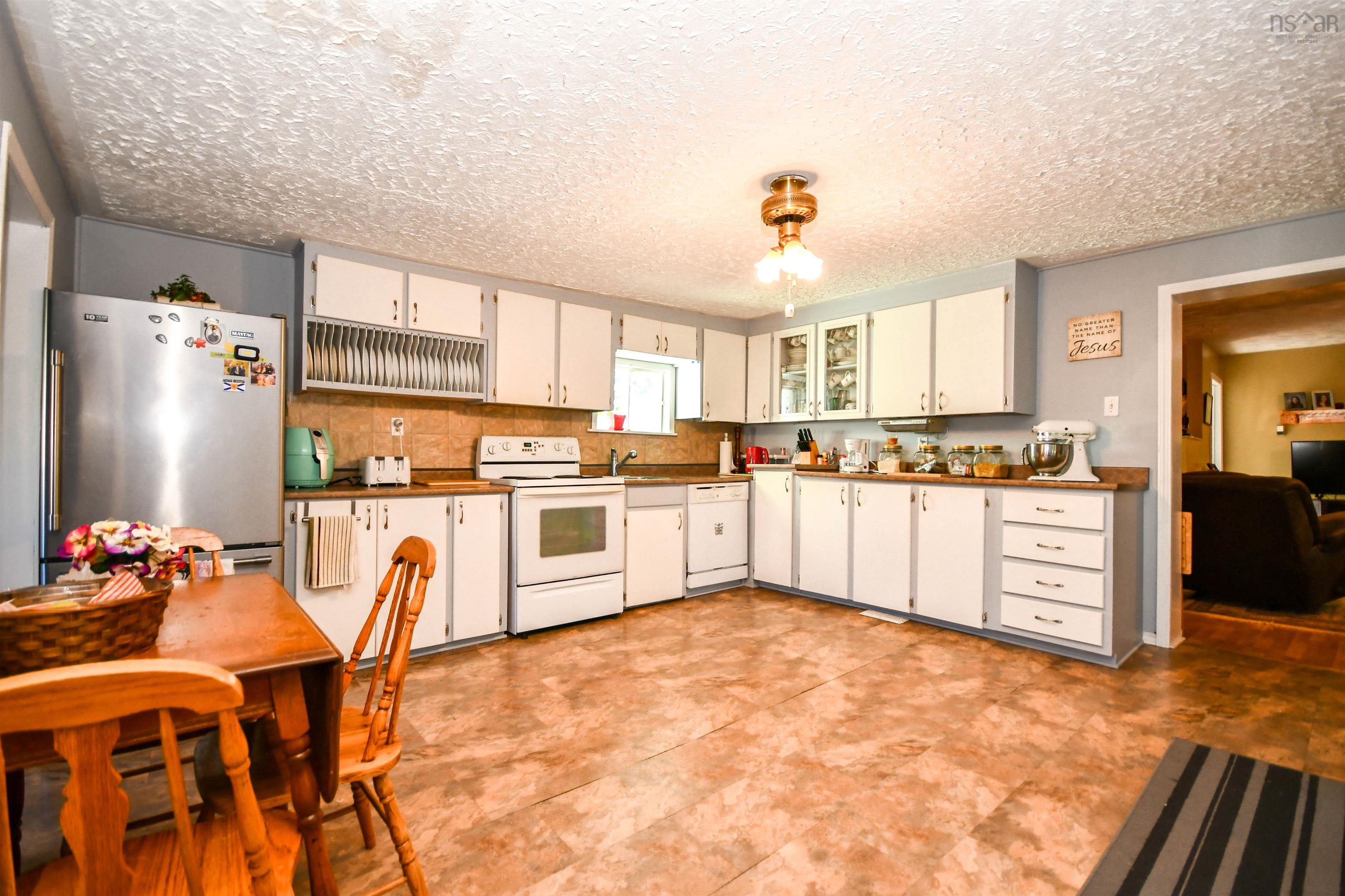 $284,900.00: 5134 Stewiacke Road, South Branch