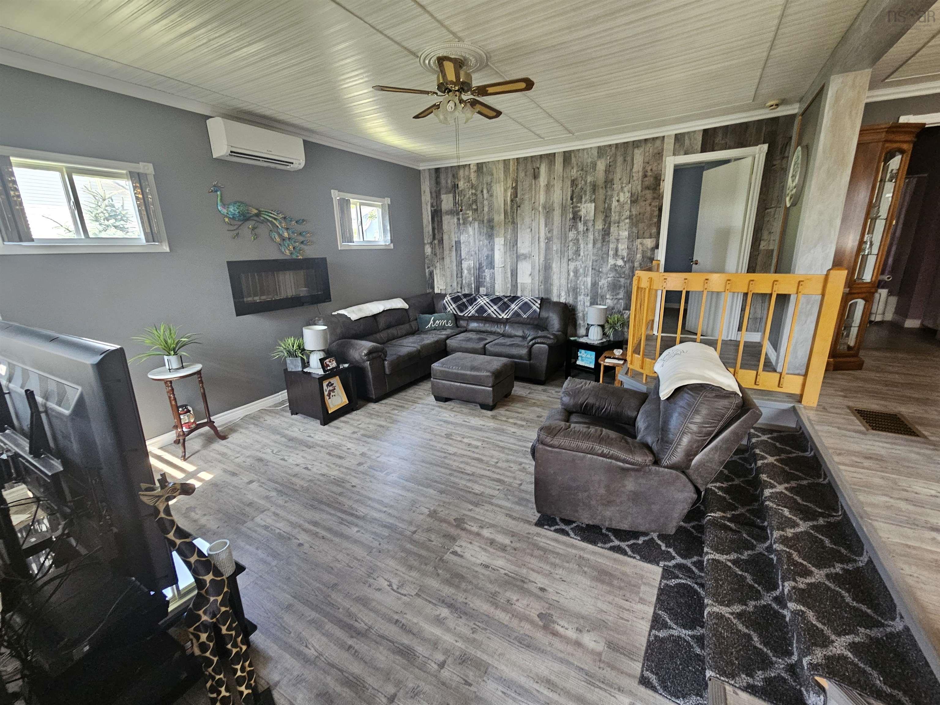 $279,900.00: 110 & 112 Victoria Street, Springhill