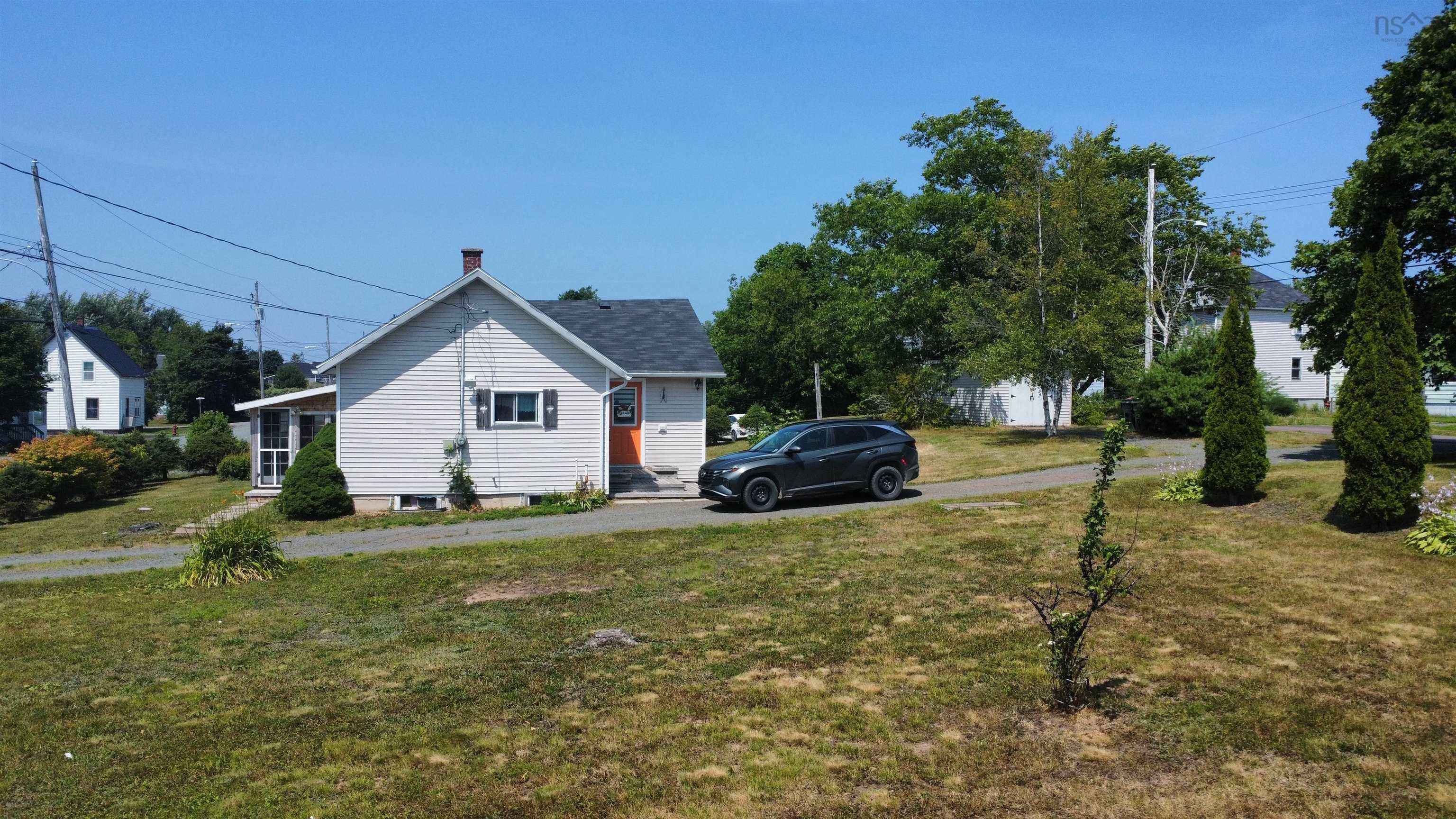 $279,900.00: 110 & 112 Victoria Street, Springhill