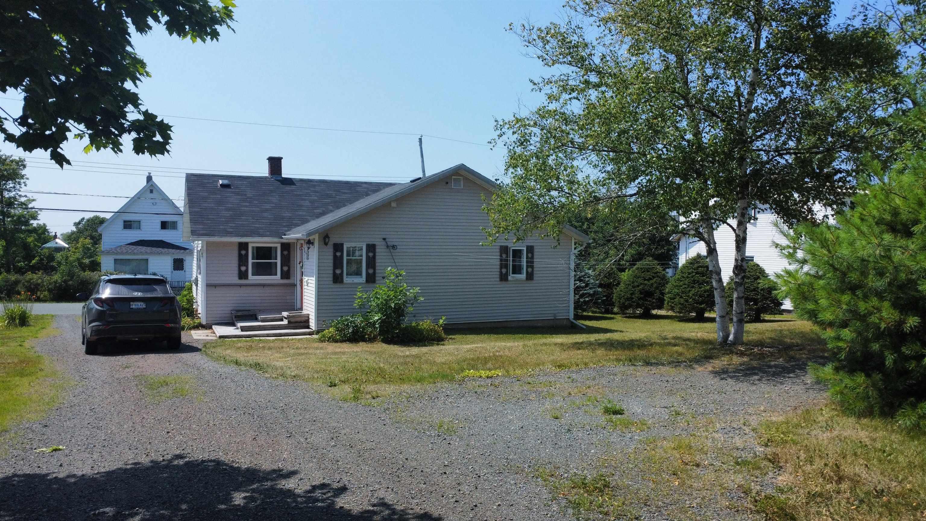 $279,900.00: 110 & 112 Victoria Street, Springhill