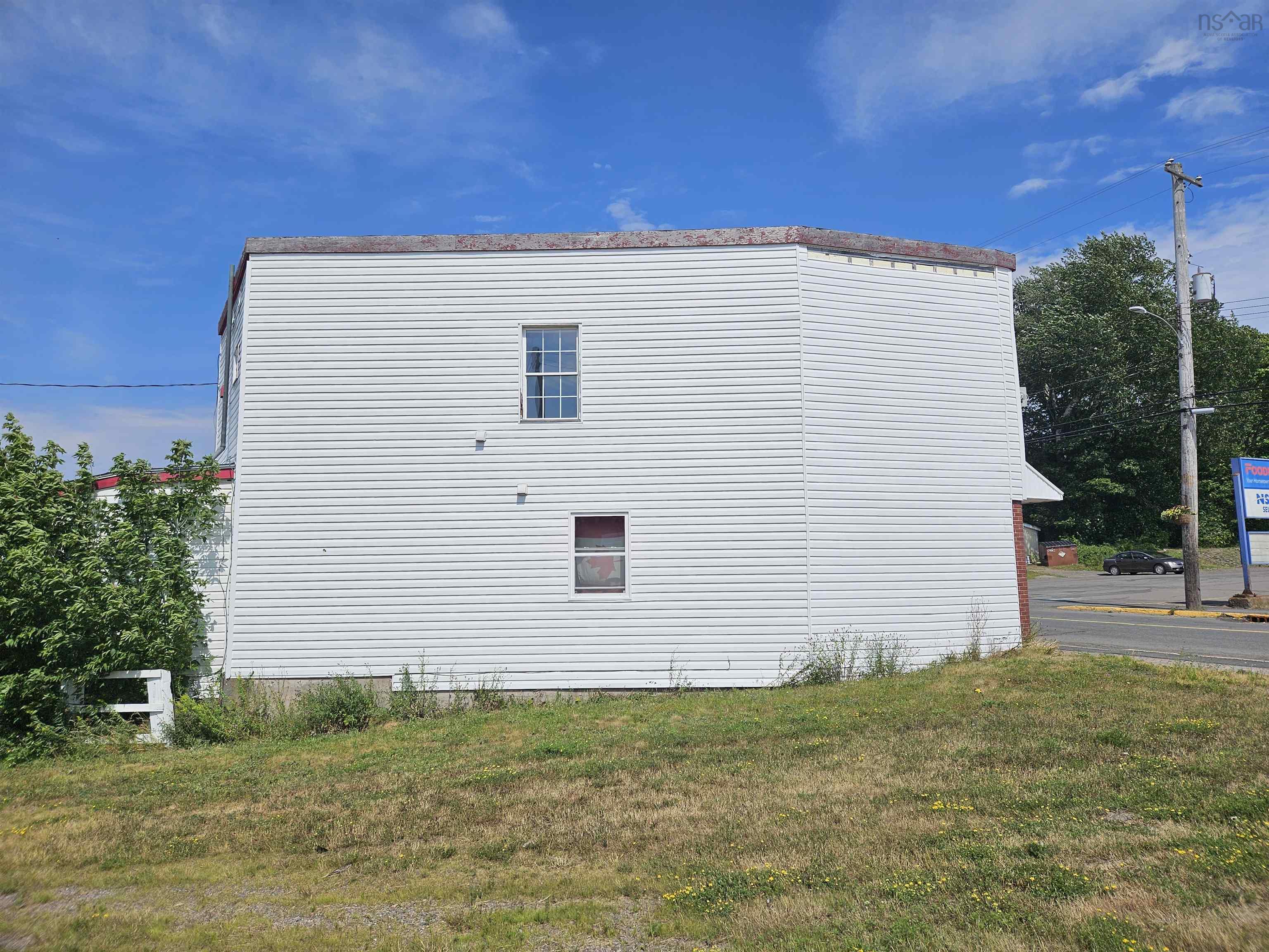 $219,900.00: 22 Main Street, Springhill