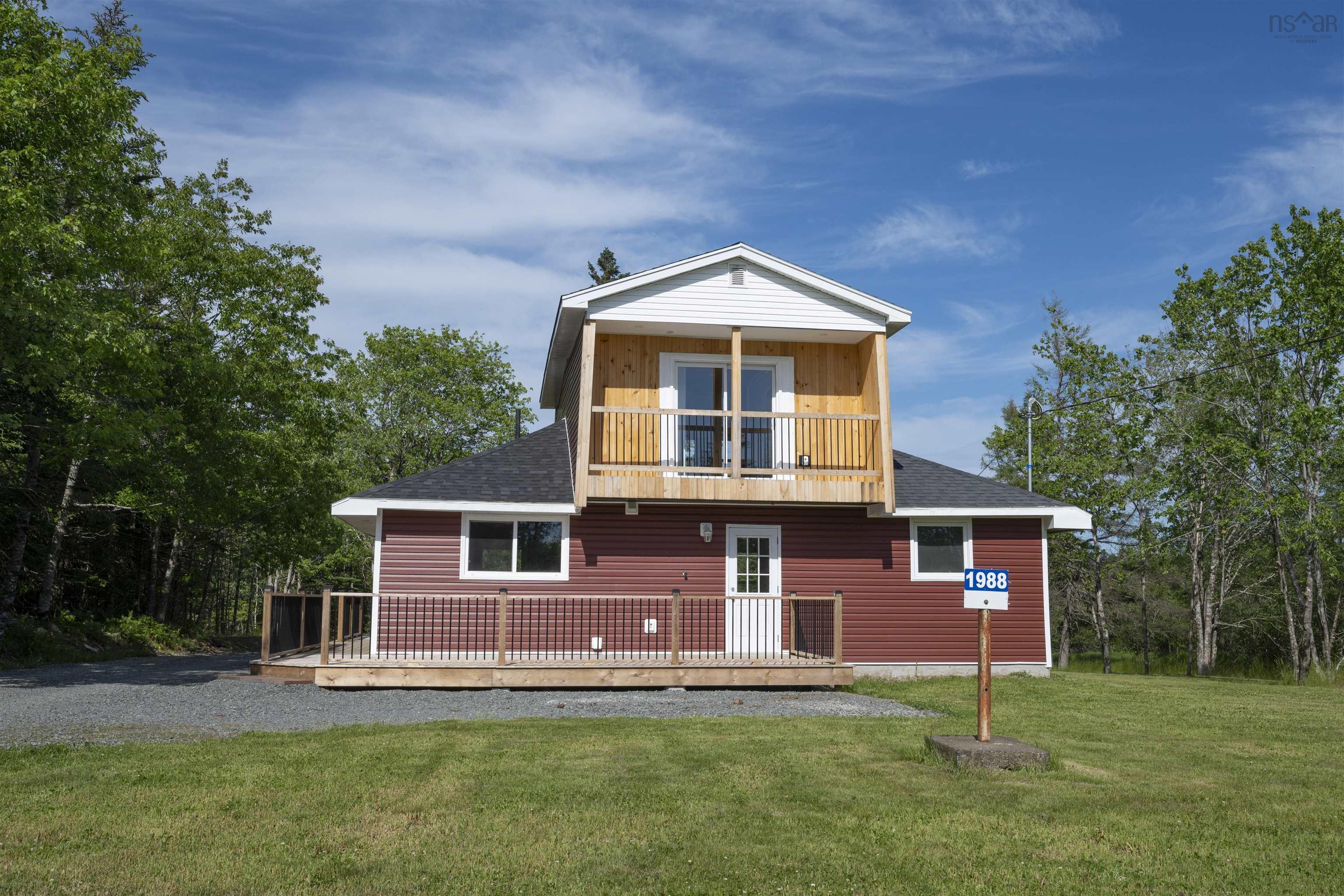 $249,900.00: 1988 New Chester Road, New Chester