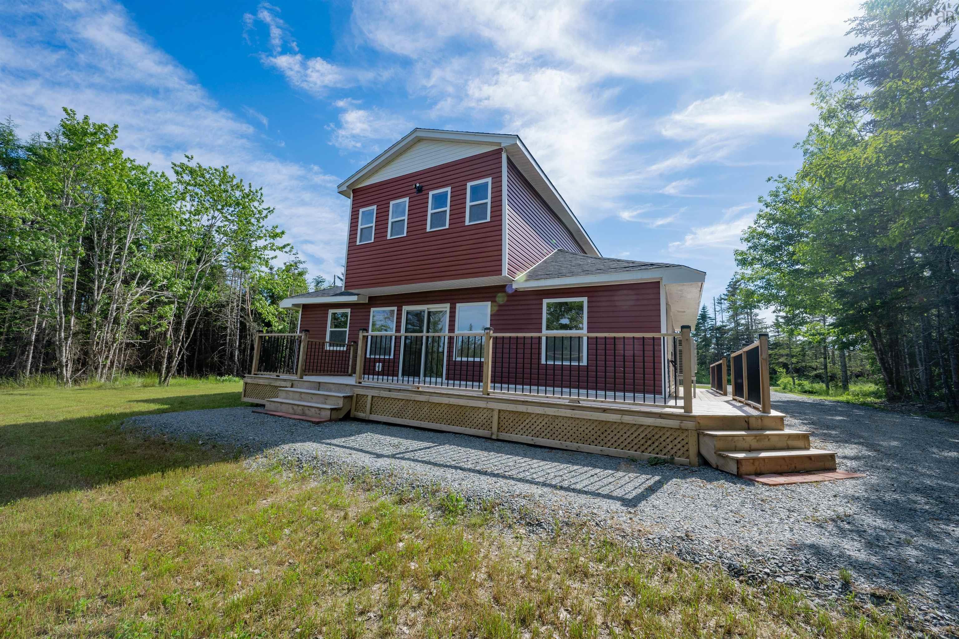 $249,900.00: 1988 New Chester Road, New Chester