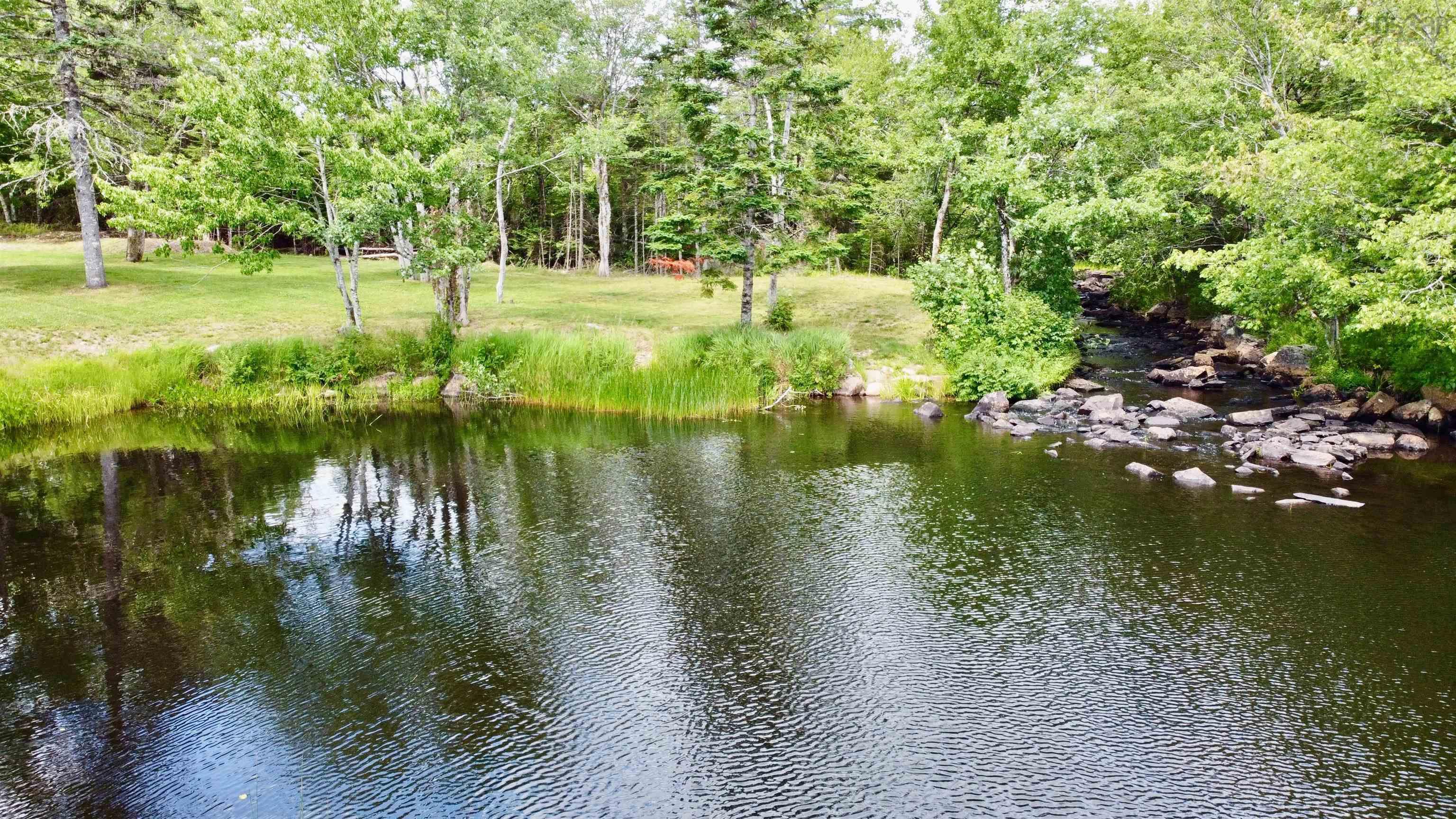 $249,900.00: 1988 New Chester Road, New Chester