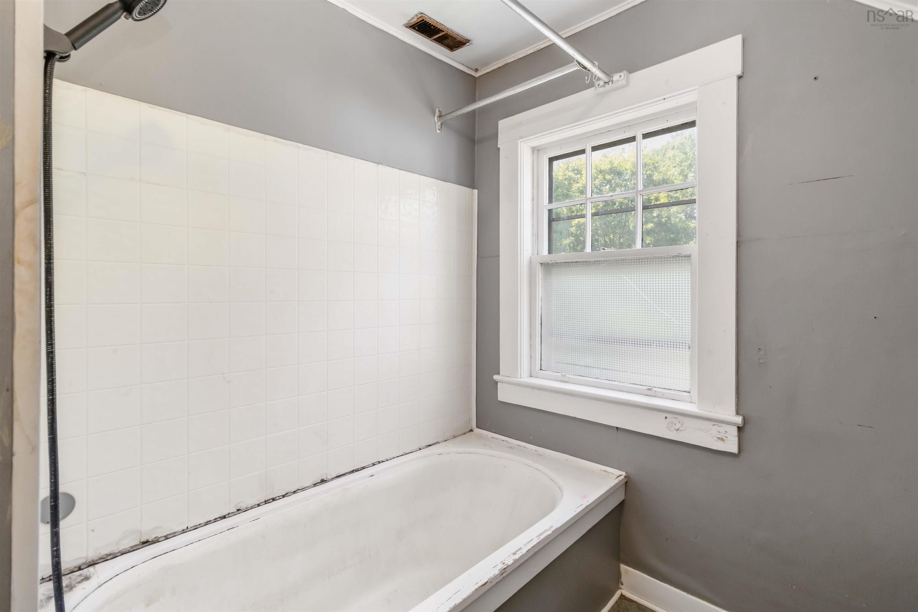 $248,500.00: 203 Aberdeen Road, Bridgewater