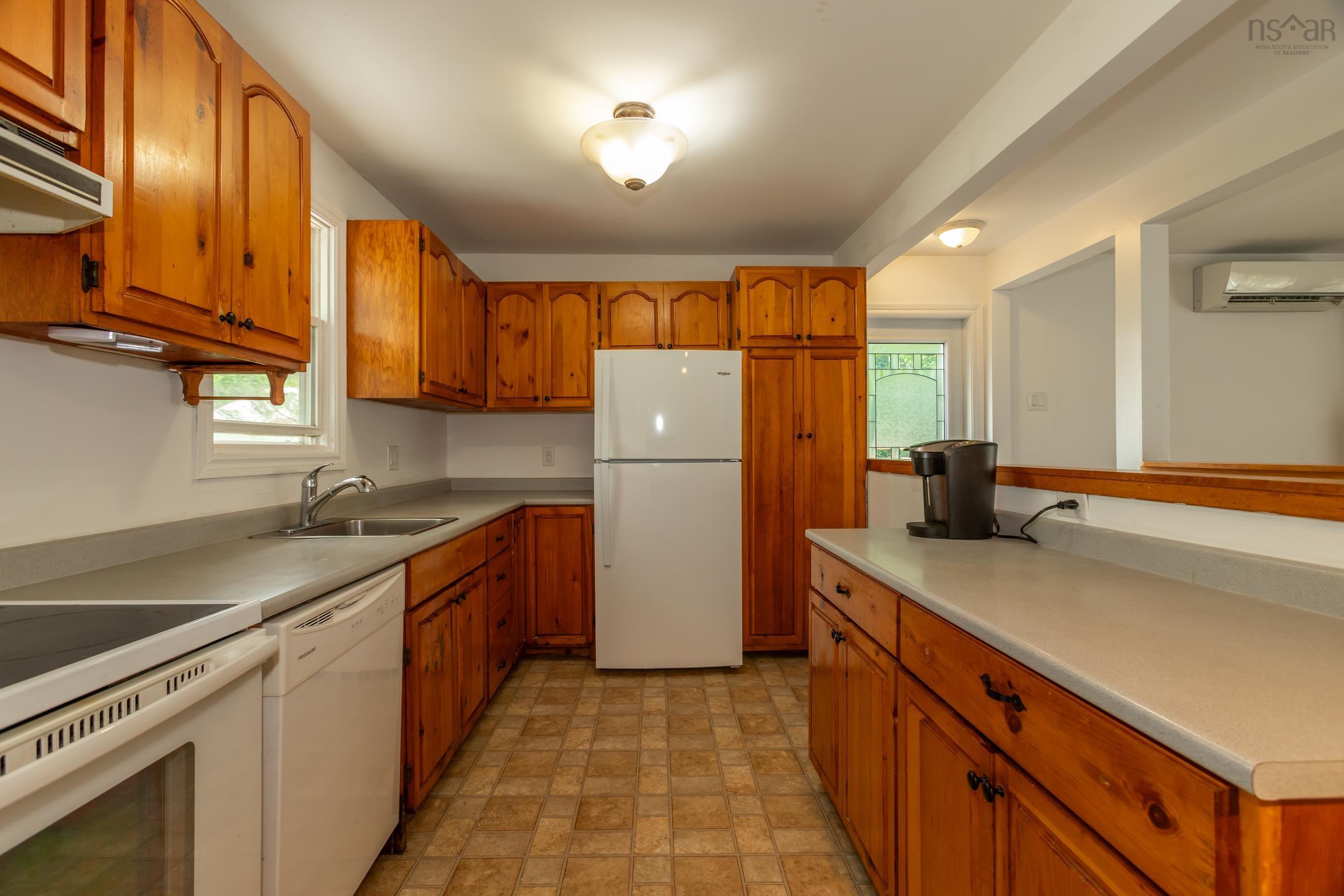 $317,500.00: 30 Dodge Road Extension, South Farmington