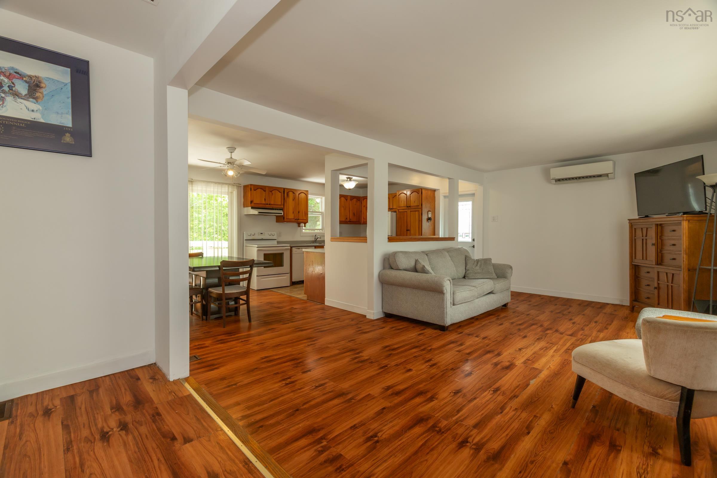 $317,500.00: 30 Dodge Road Extension, South Farmington